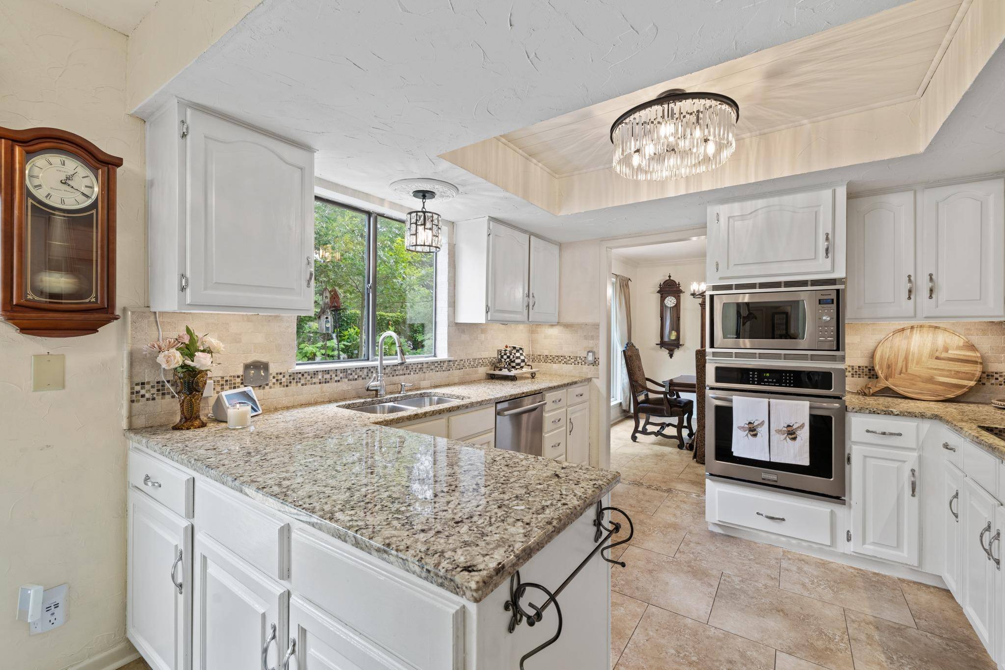 10507 Plumewood DR, Austin, TX 78750