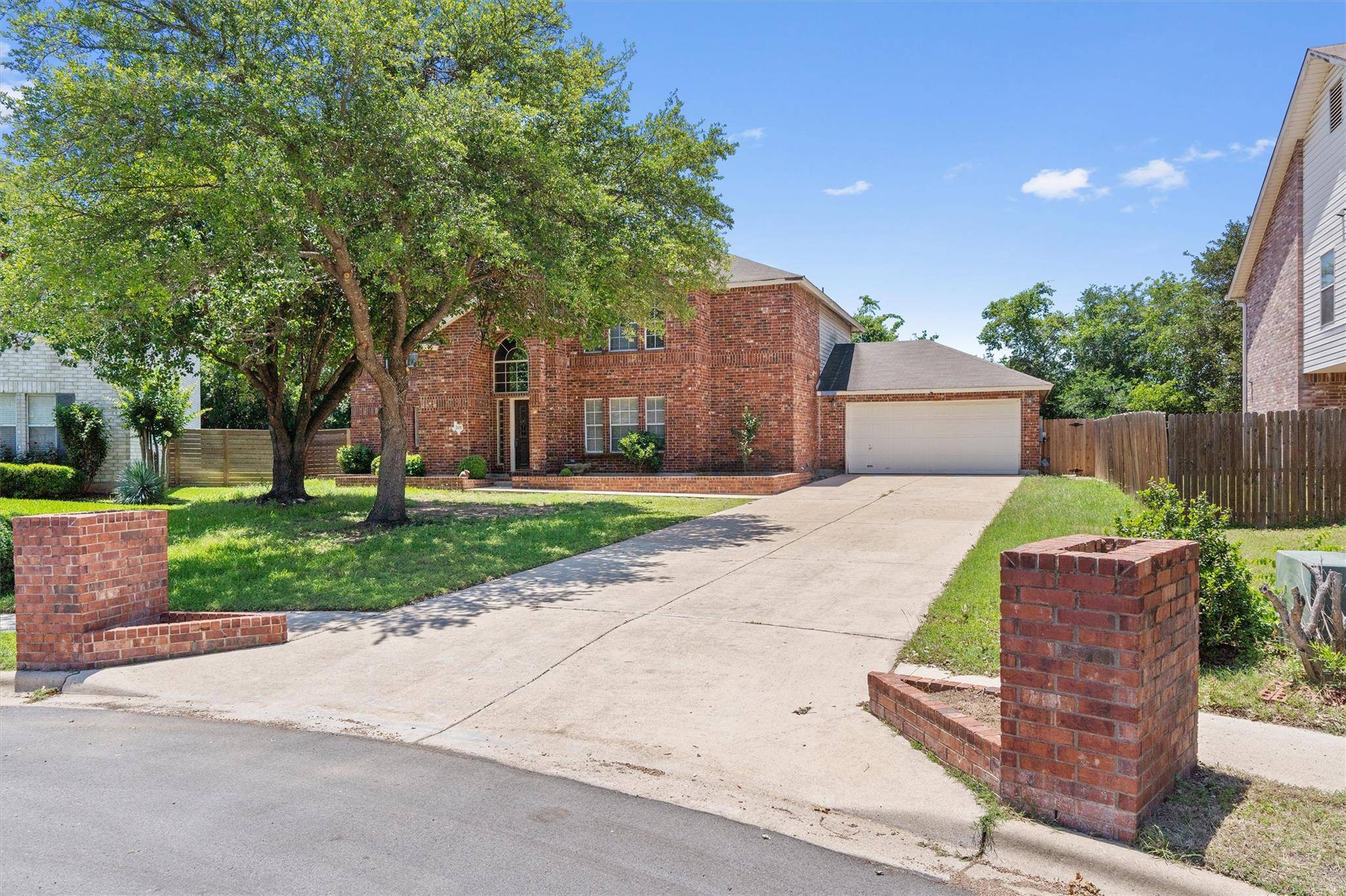 201 Covala DR, Cedar Park, TX 78613