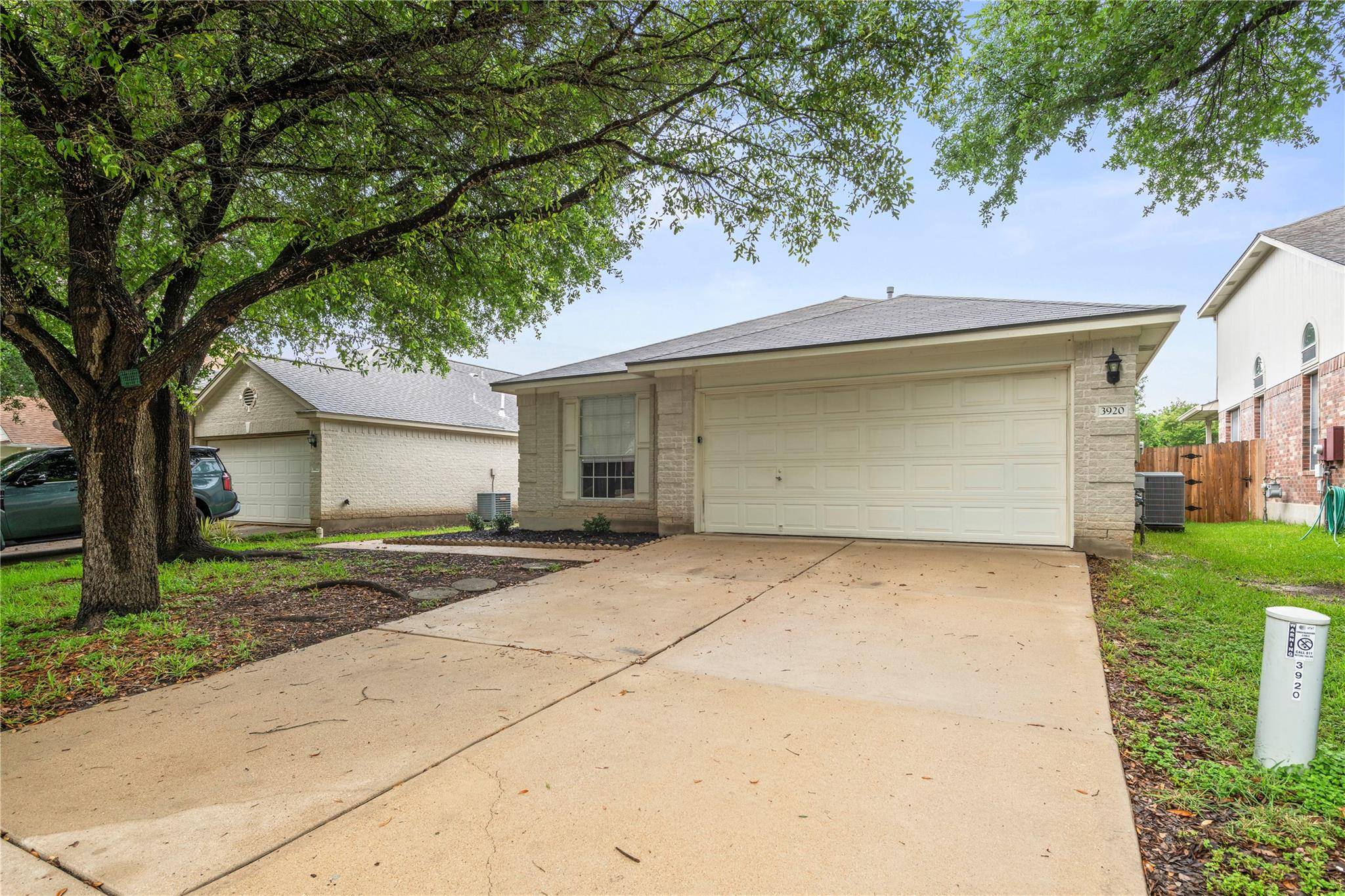 3920 Whitey Ford WAY, Round Rock, TX 78665