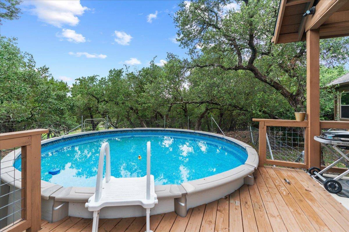9 Caliche CT, Wimberley, TX 78676