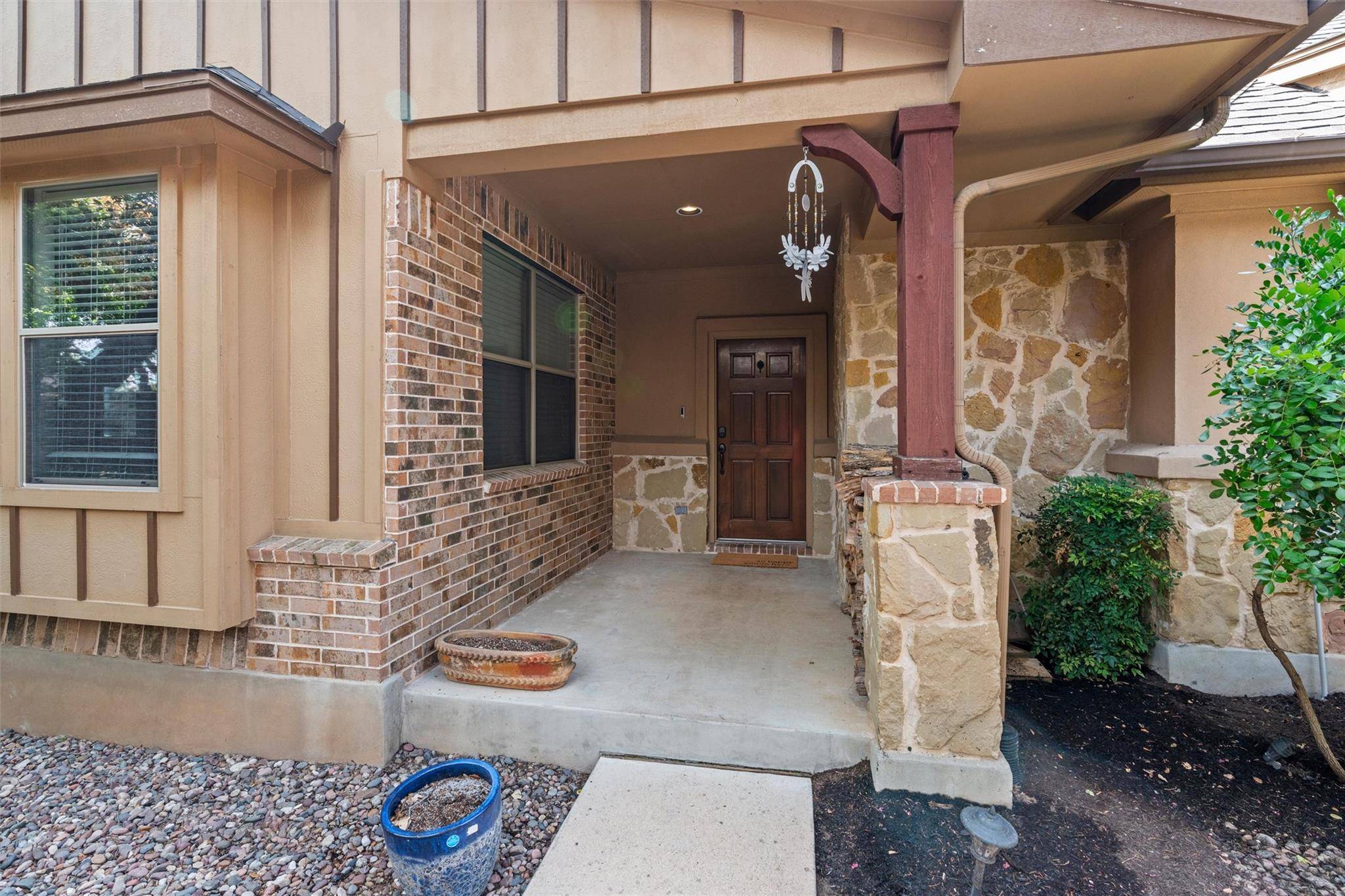 504 S Gadwall LN, Cedar Park, TX 78613