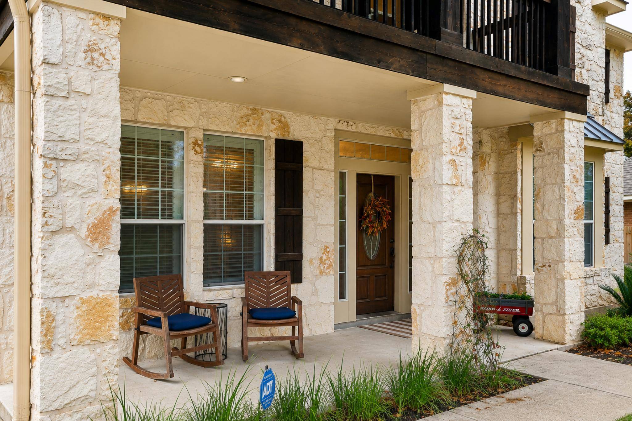 7124 Via Dono DR, Austin, TX 78749
