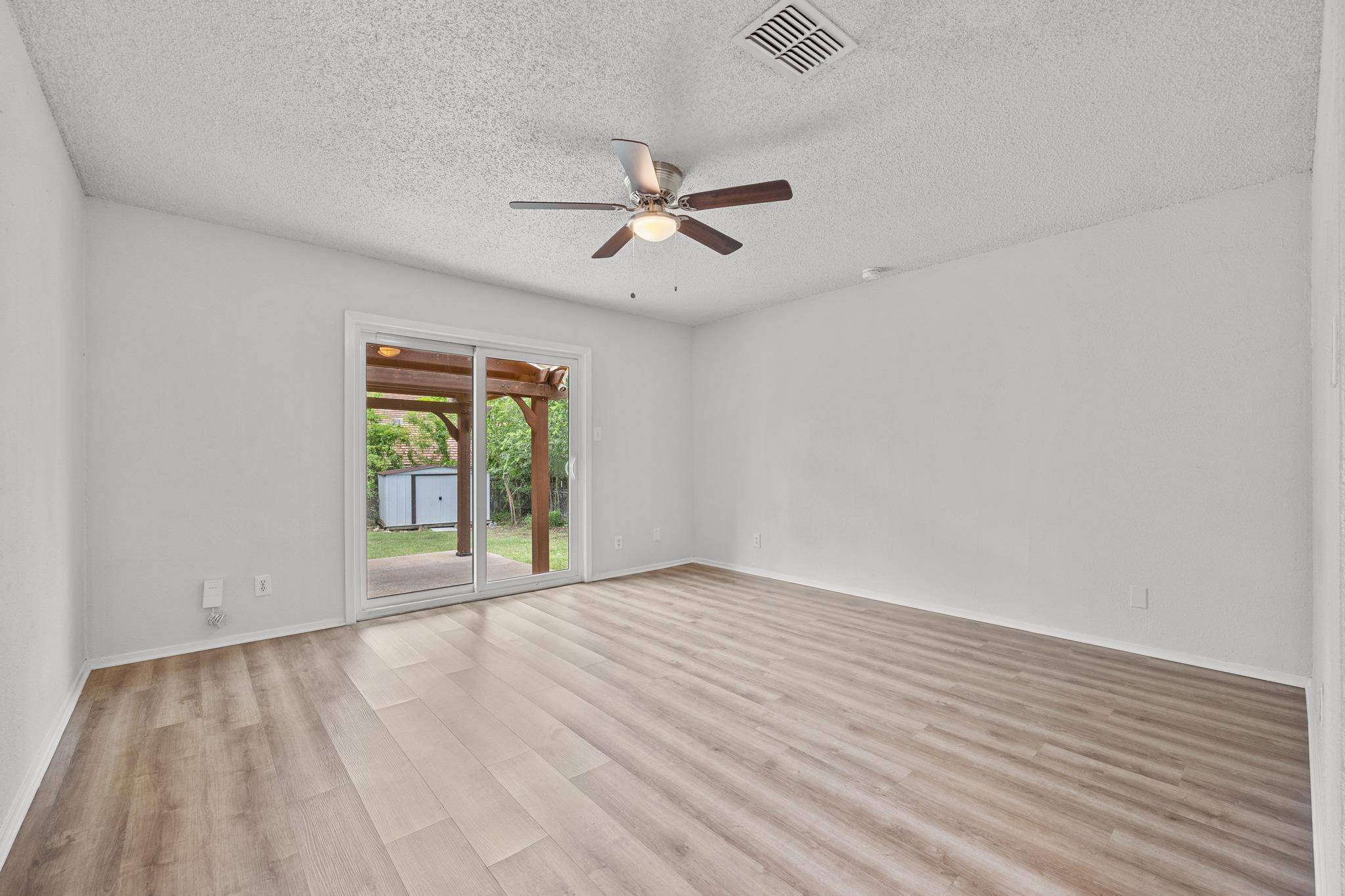 8204 Kellog CT, Austin, TX 78745