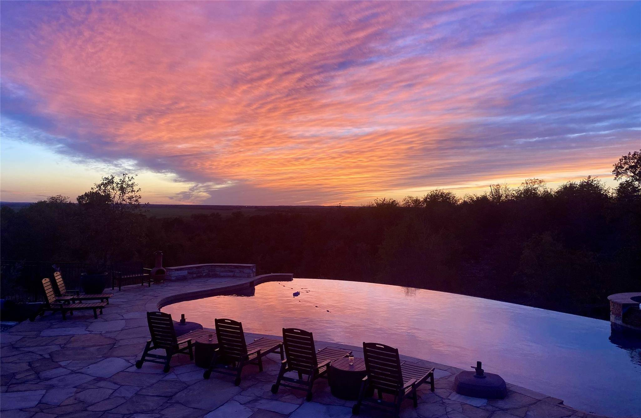 102 Osprey CIR, Bastrop, TX 78602