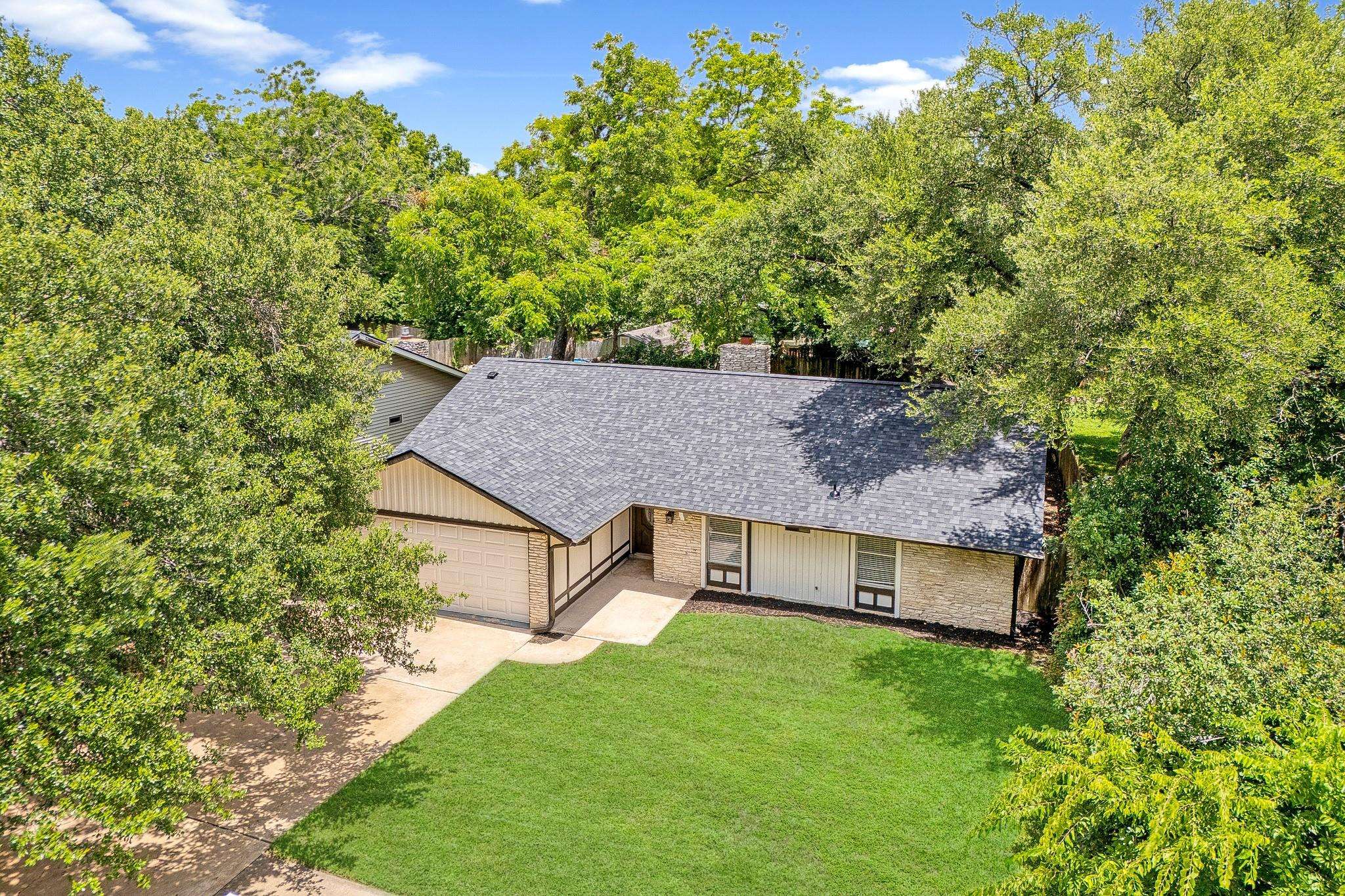 10417 Firethorn LN, Austin, TX 78750