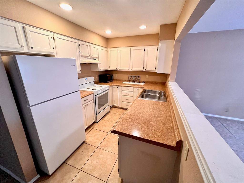 916 E 37th ST #B (back building), Austin, TX 78705