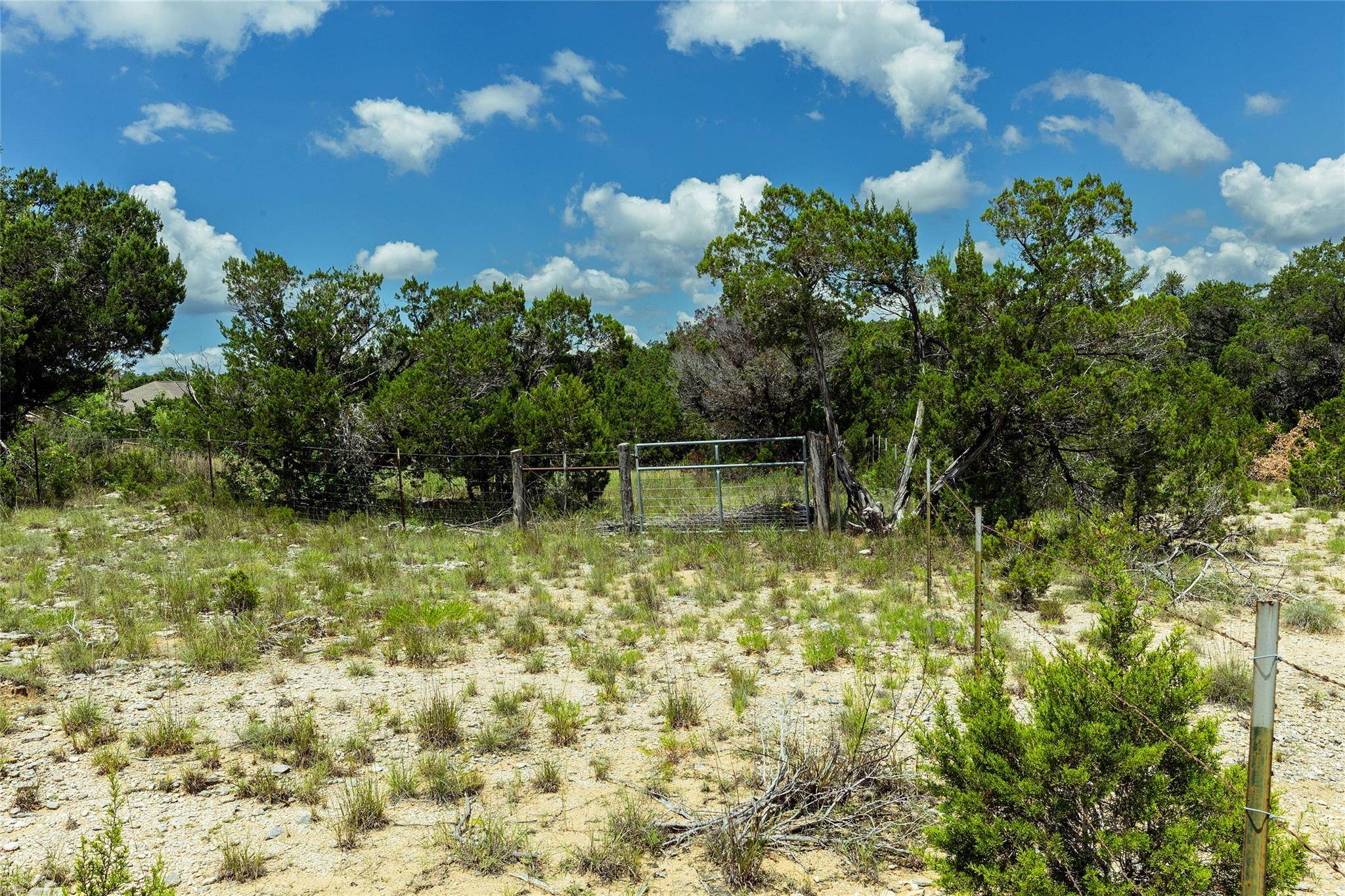 179 Shawnee TRL, Dripping Springs, TX 78620