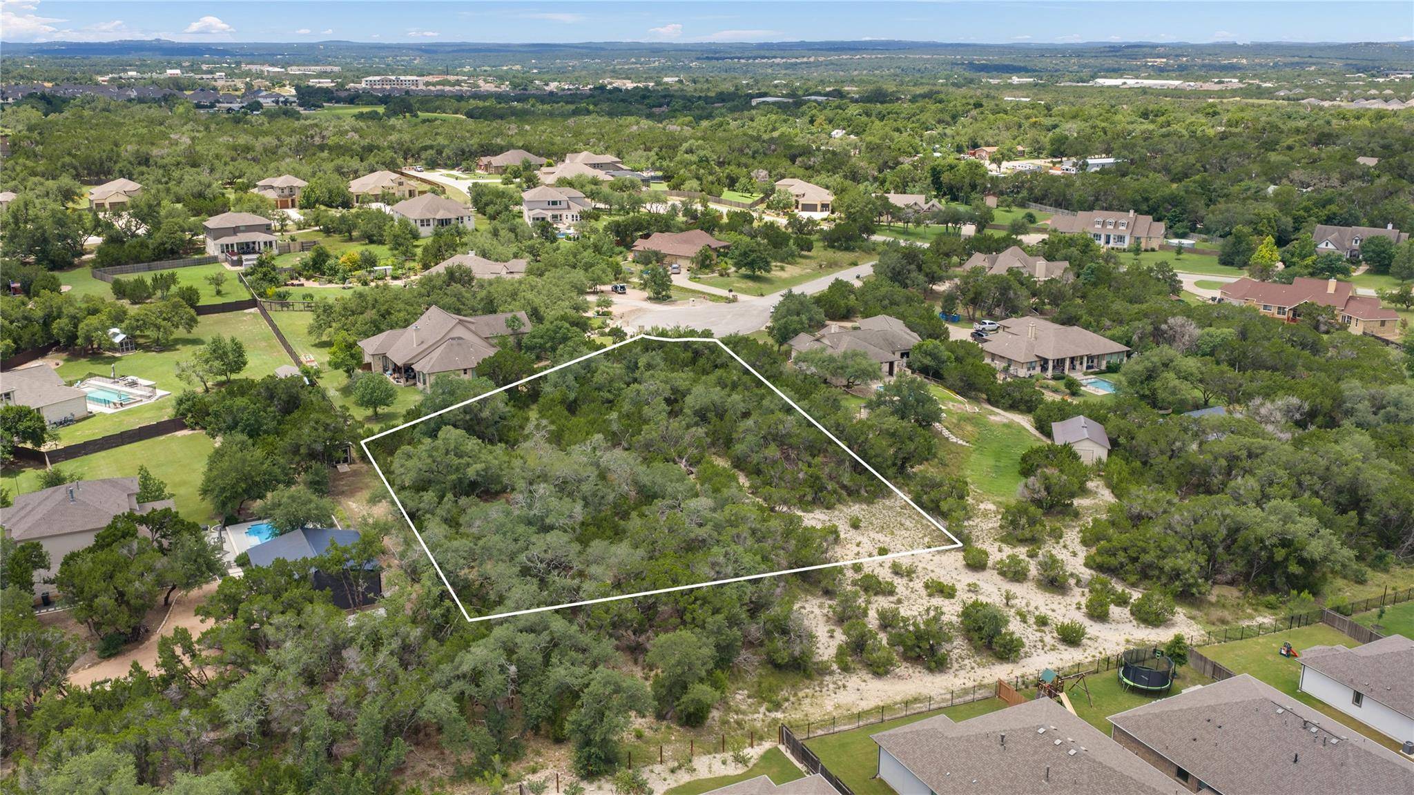 179 Shawnee TRL, Dripping Springs, TX 78620