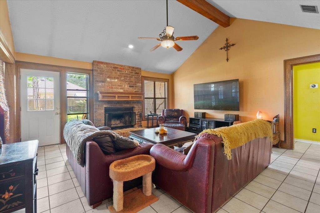 406 Willow Wood DR, Pflugerville, TX 78660