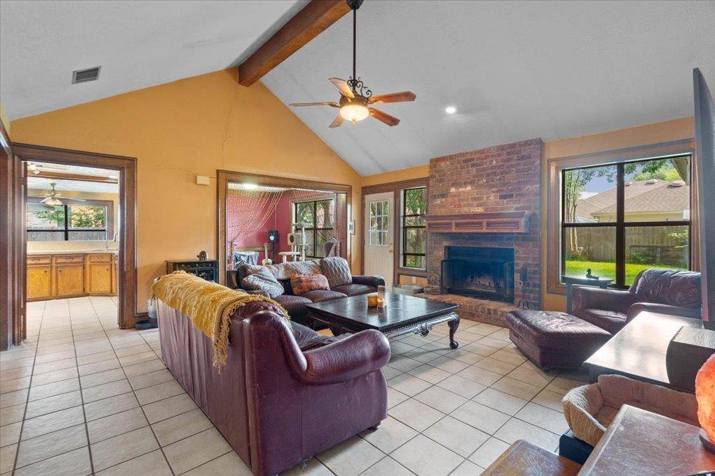 406 Willow Wood DR, Pflugerville, TX 78660