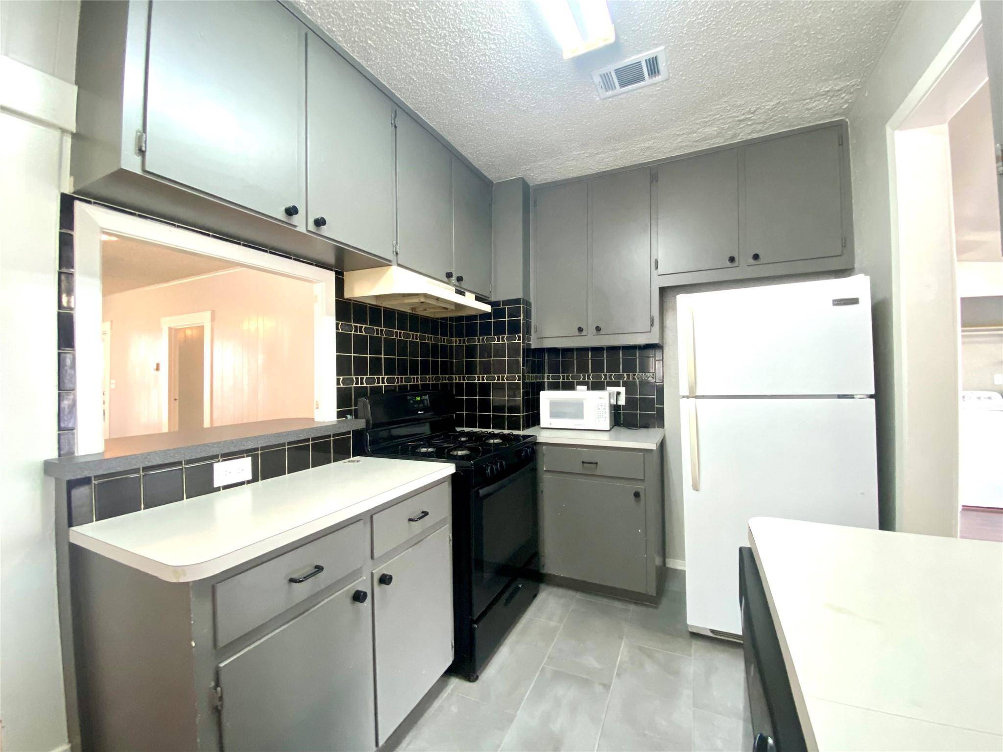 407 E 30th ST #A, Austin, TX 78705