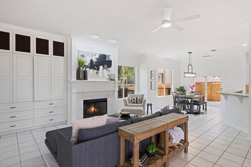 1613 CHURCHWOOD CV, Austin, TX 78746