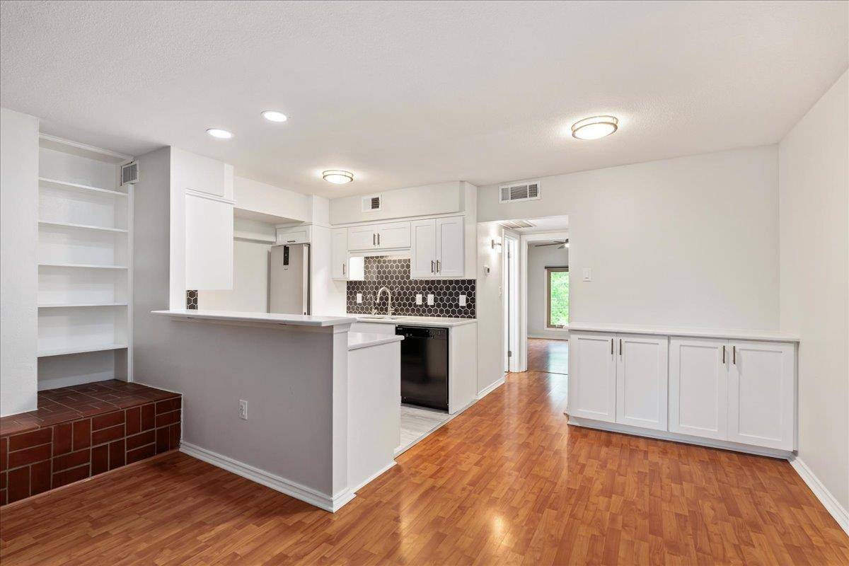 505 W 7th ST #313, Austin, TX 78701