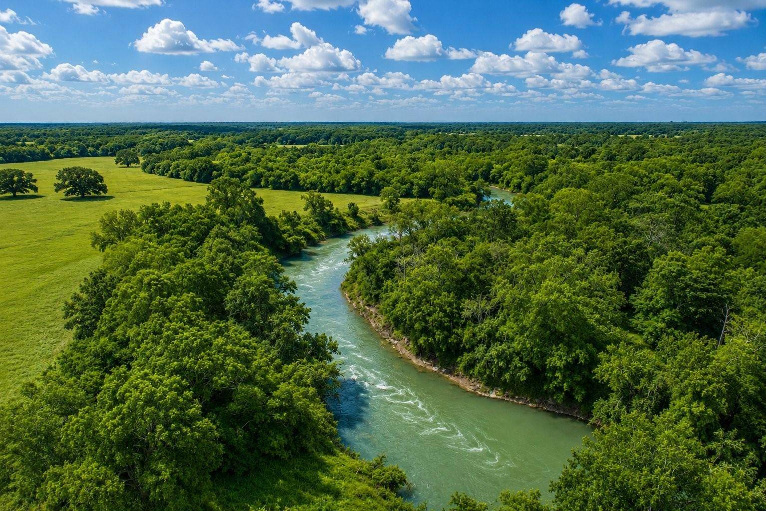 Address not disclosed, Luling, TX 78648