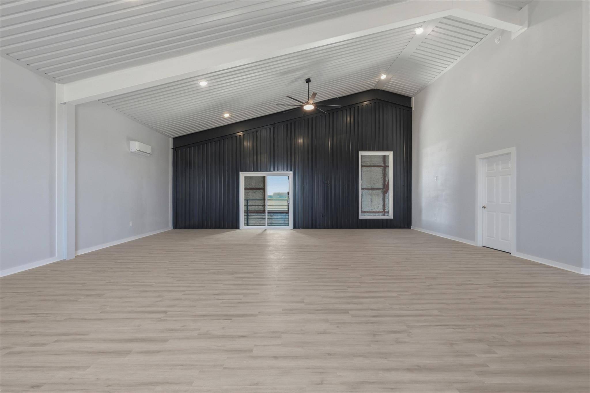15850 Salado Airport 39, Salado, TX 76571