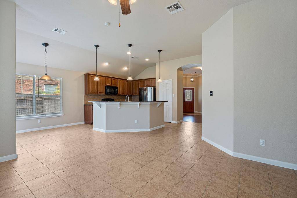 1541 Stone Rim LOOP, Buda, TX 78610