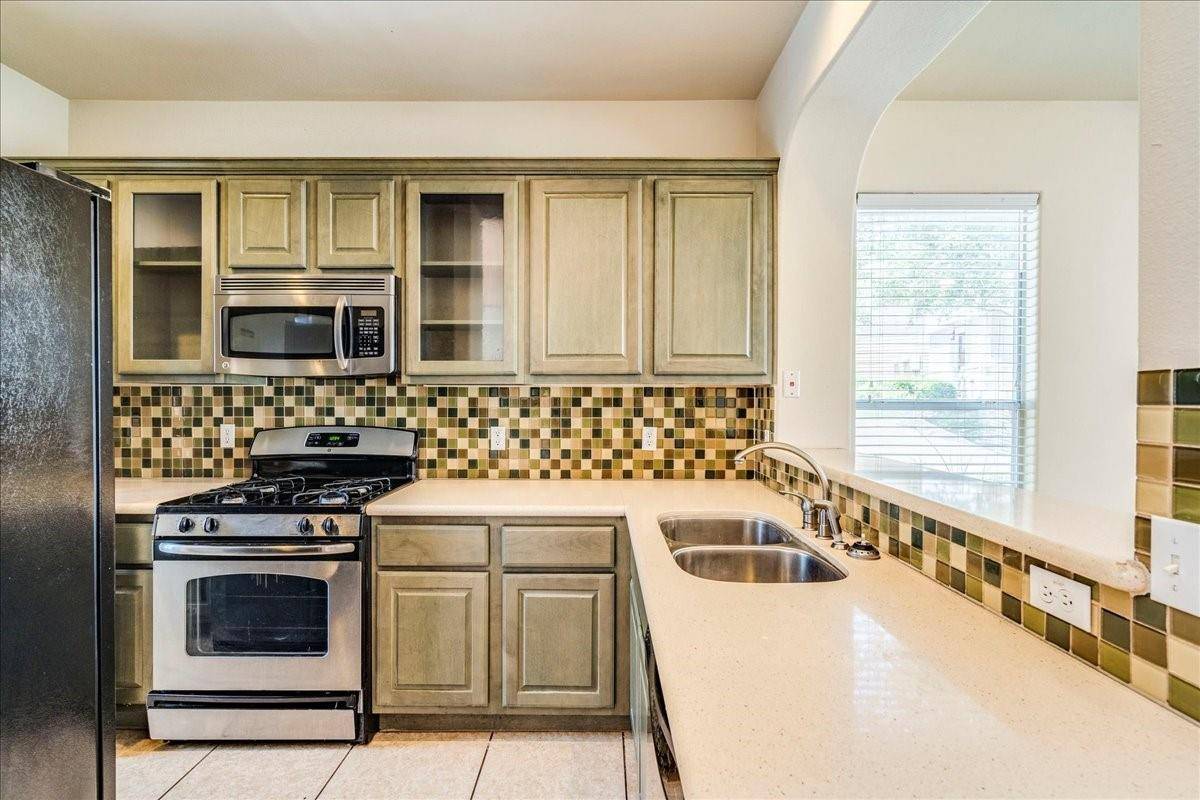 2924 Bond DR #4C, Austin, TX 78741