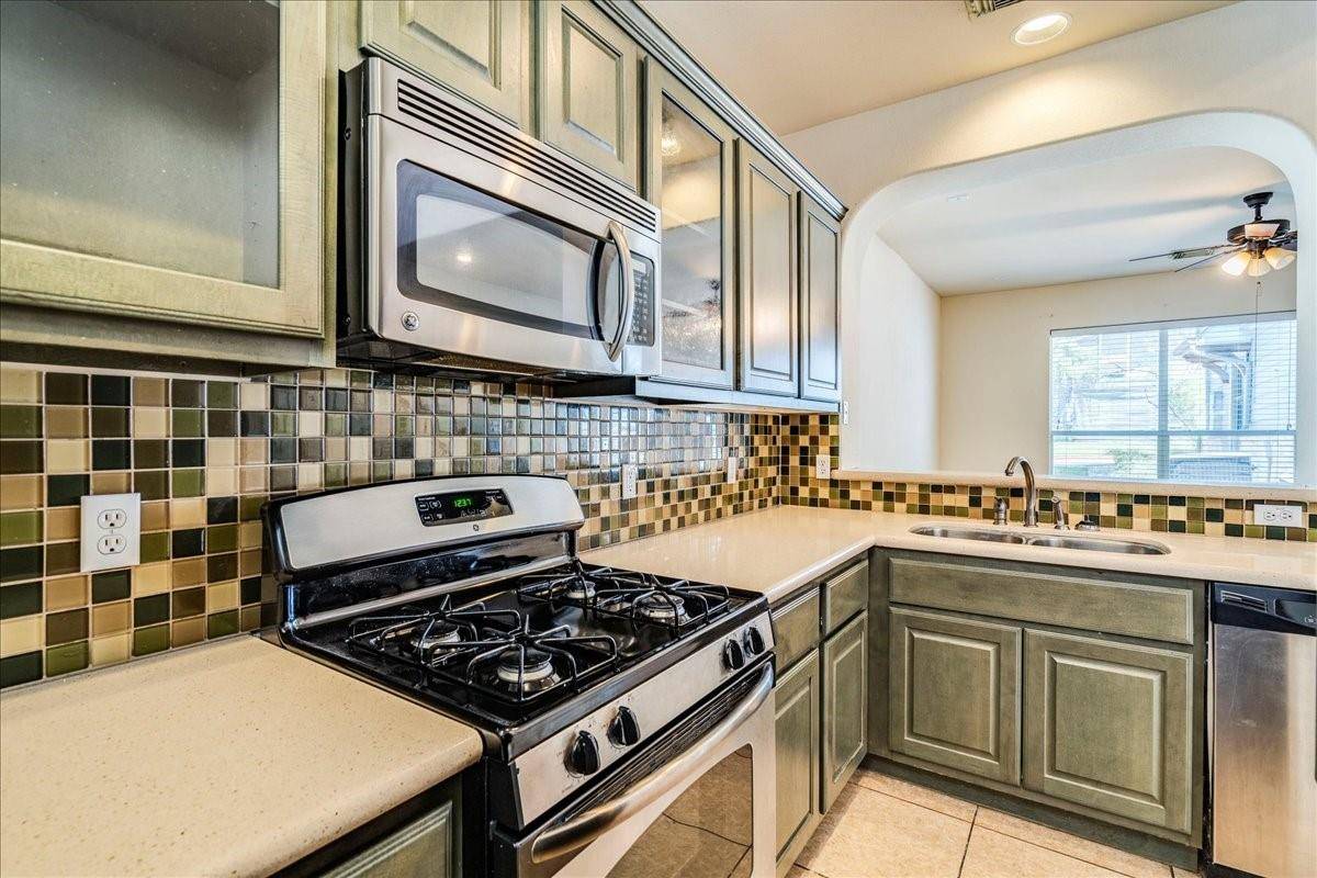 2924 Bond DR #4C, Austin, TX 78741