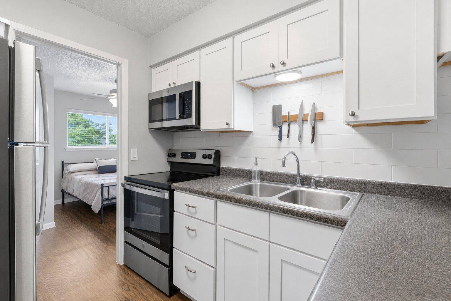 2801 Hemphill PARK #A301, Austin, TX 78705
