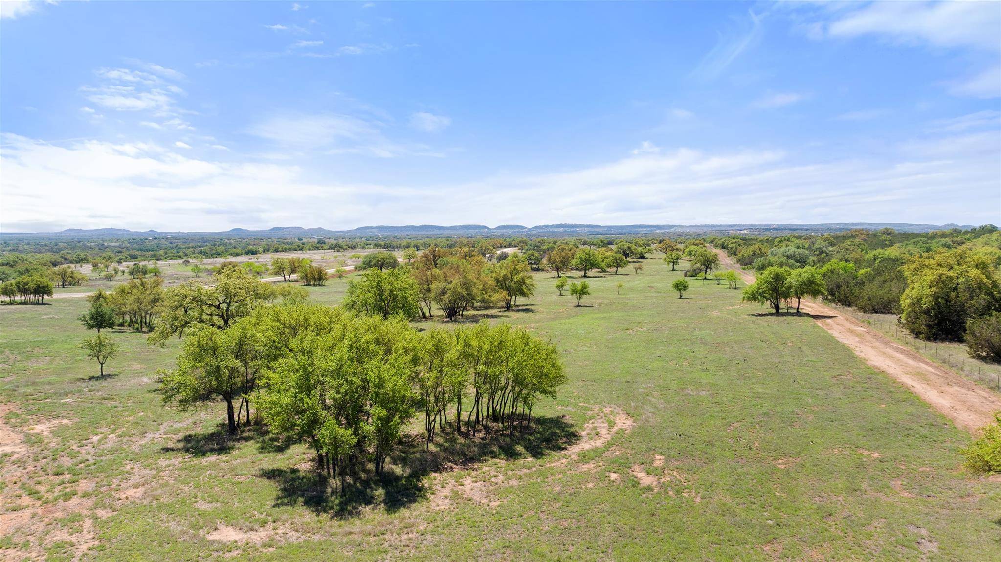 793 Gibson RD, Johnson City, TX 78636