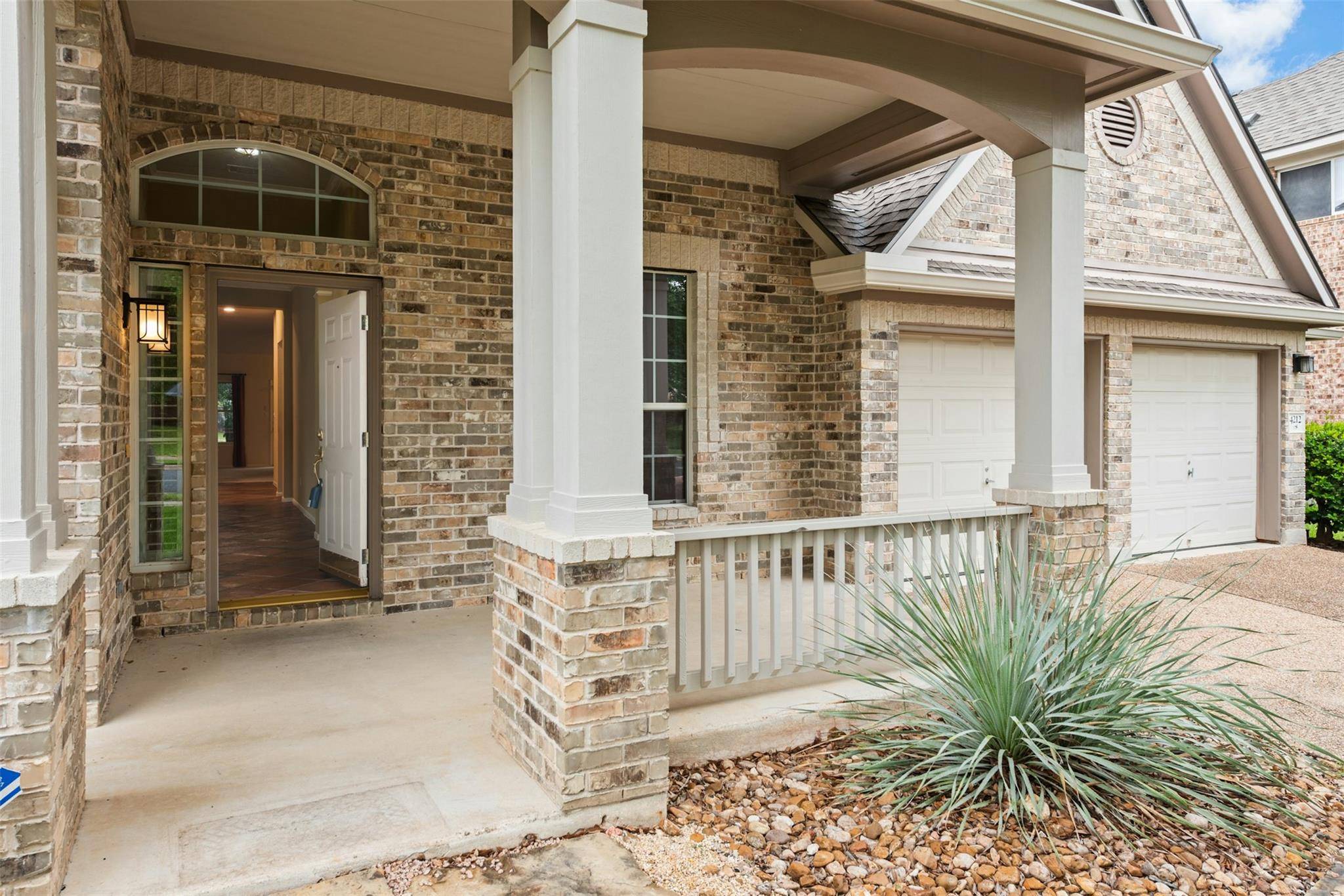 4212 Meadow Vista LN, Round Rock, TX 78665