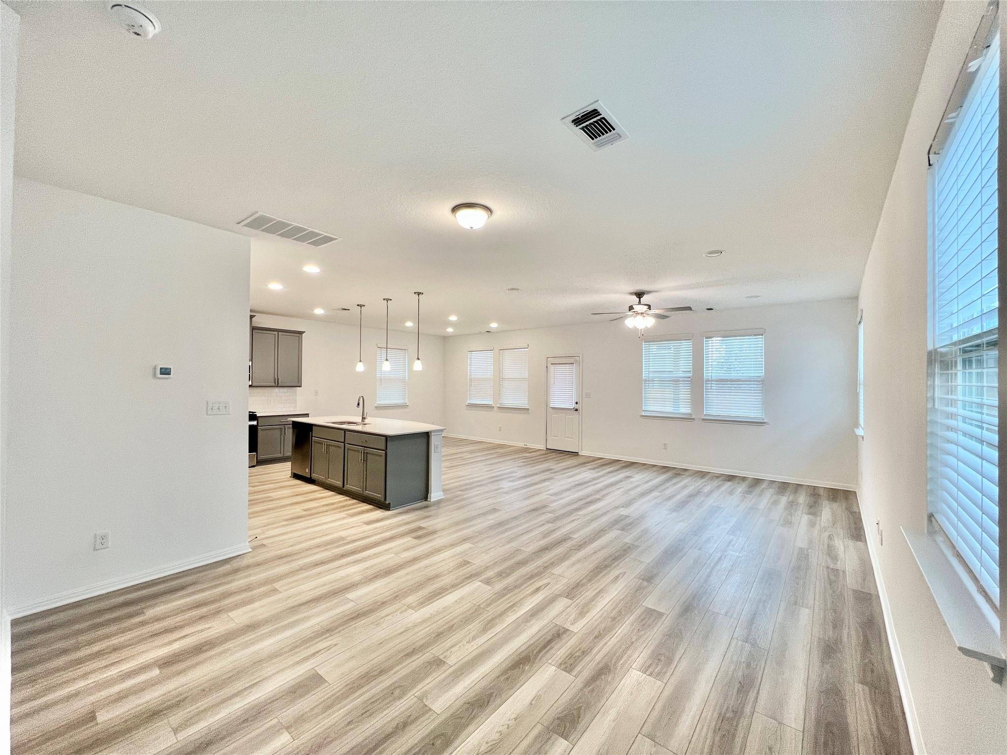 3200 College Park DR #131, Round Rock, TX 78664