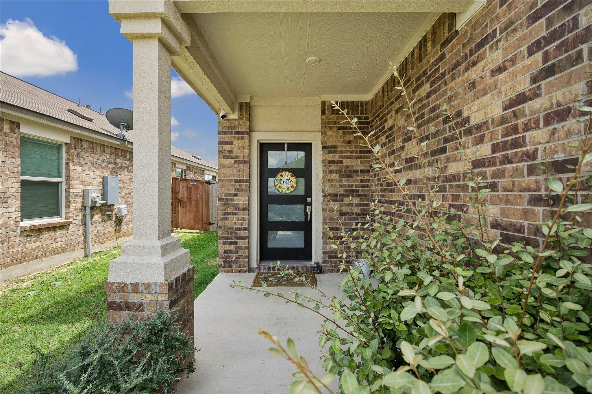 217 Canley LOOP, Hutto, TX 78634