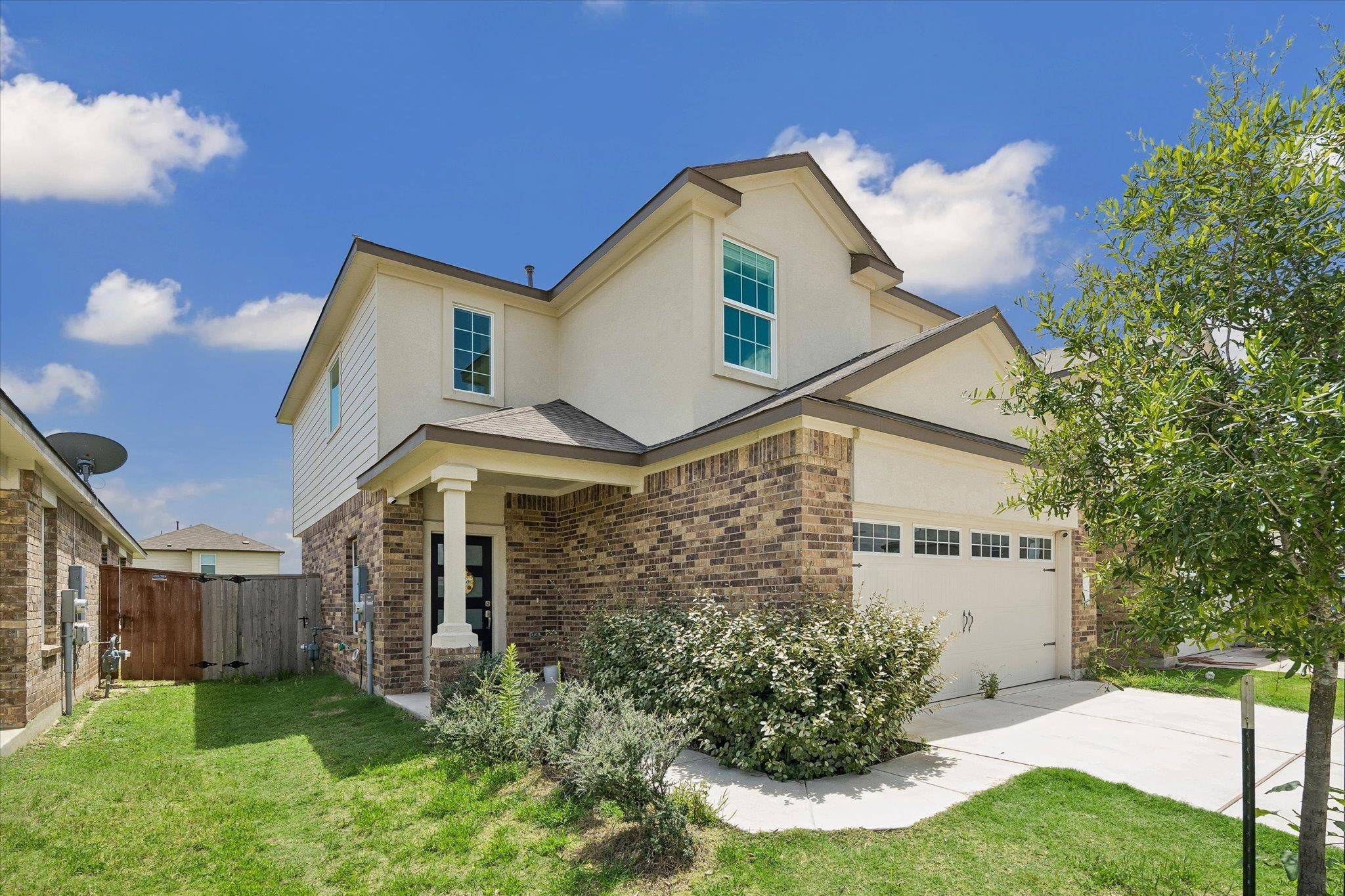 217 Canley LOOP, Hutto, TX 78634