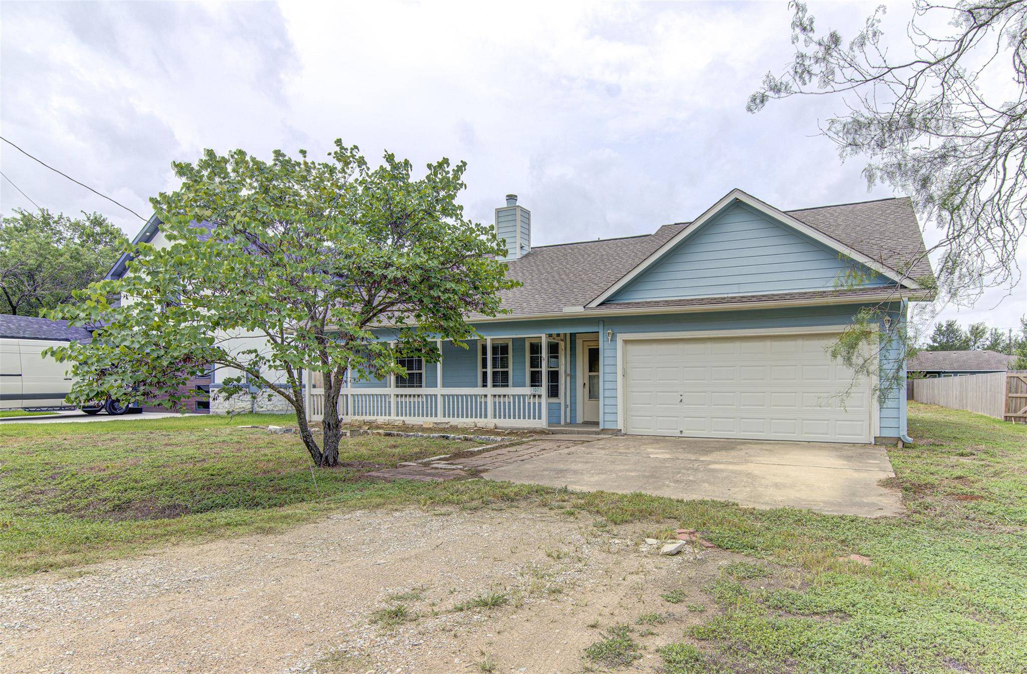 107 W Pauwela LN, Bastrop, TX 78602