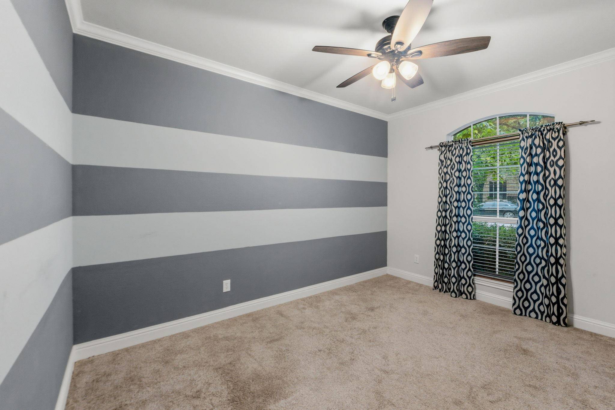 1239 Pine Forest CIR, Round Rock, TX 78665