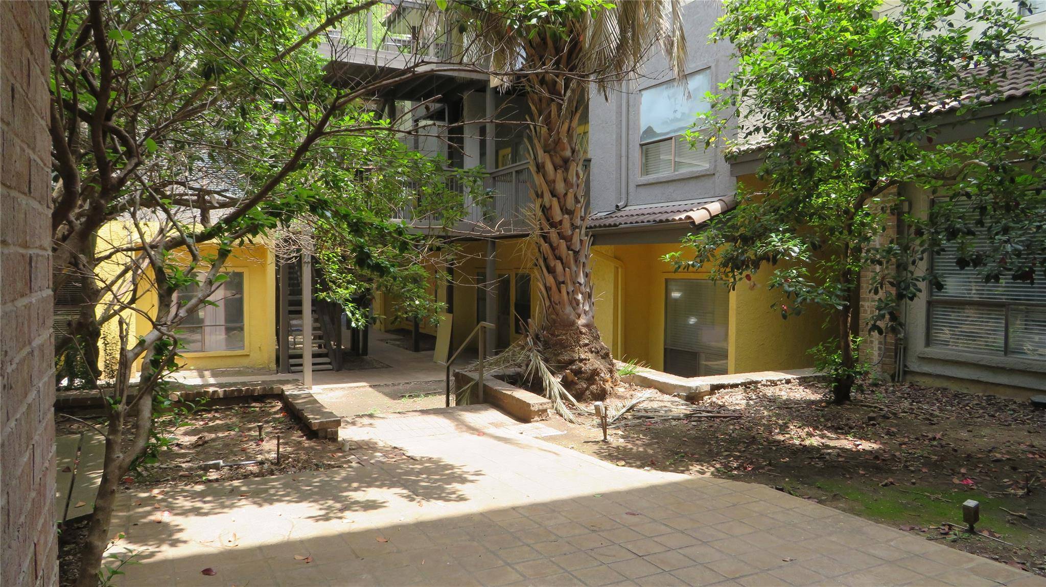 806 W 24TH ST #200, Austin, TX 78705