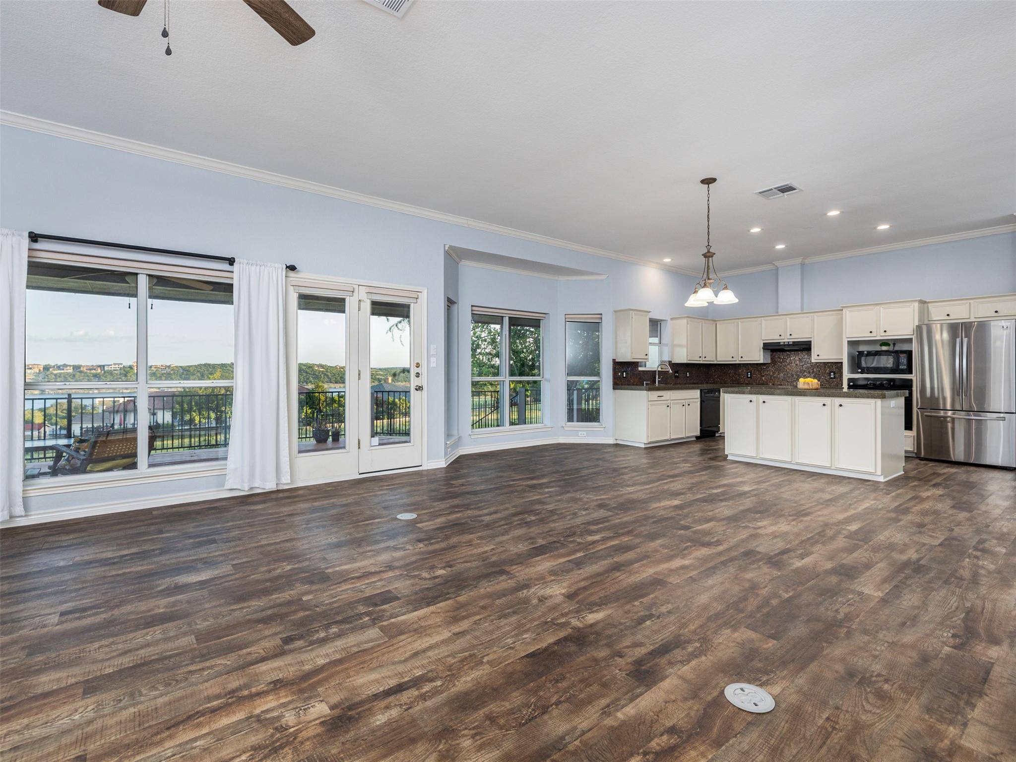 2807 Declaration CIR, Lago Vista, TX 78645