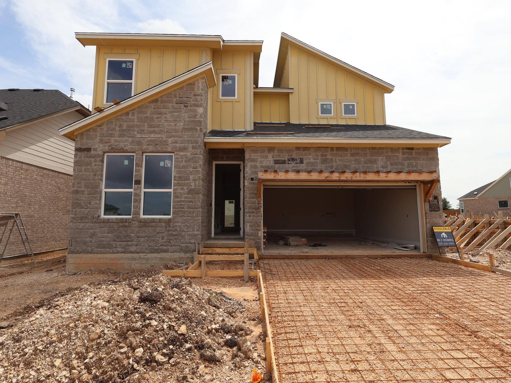 748 Corvallis DR, Leander, TX 78641