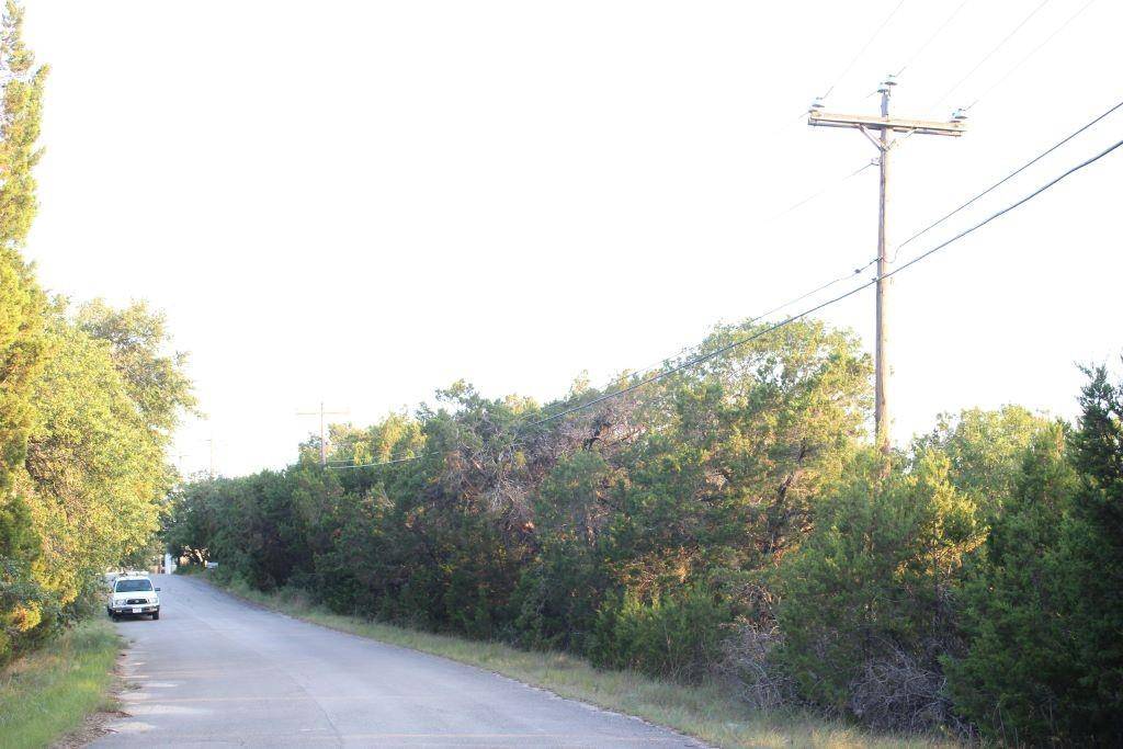 8008 Chestnut CV, Lago Vista, TX 78645