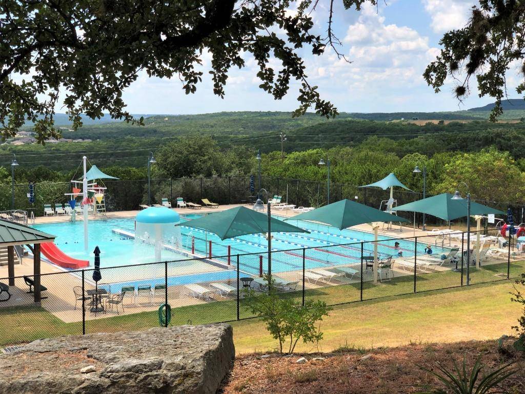 8008 Chestnut CV, Lago Vista, TX 78645