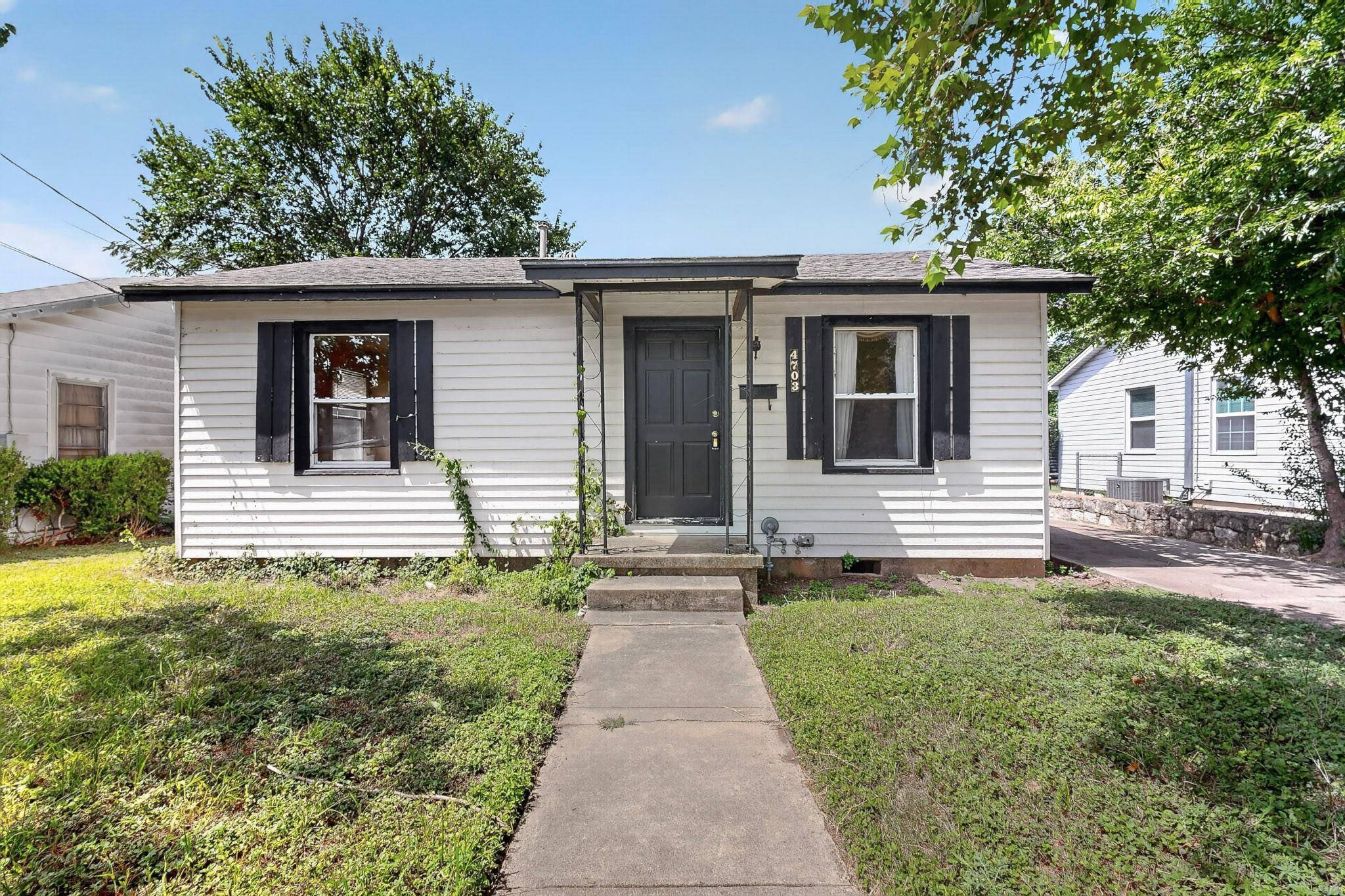 4703 Leslie Ave, Austin, TX 78721
