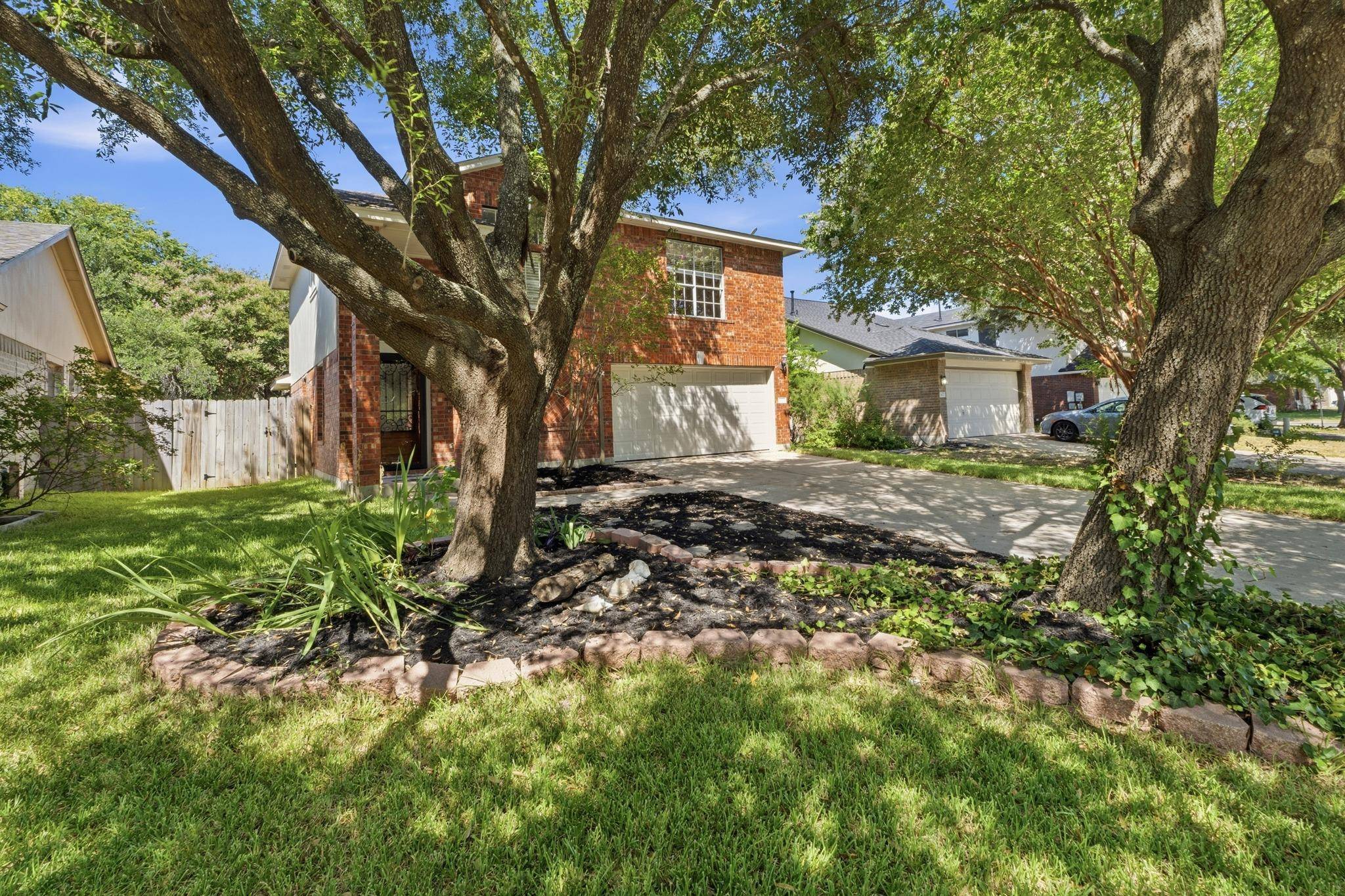 2674 BRADLEY LN, Round Rock, TX 78664