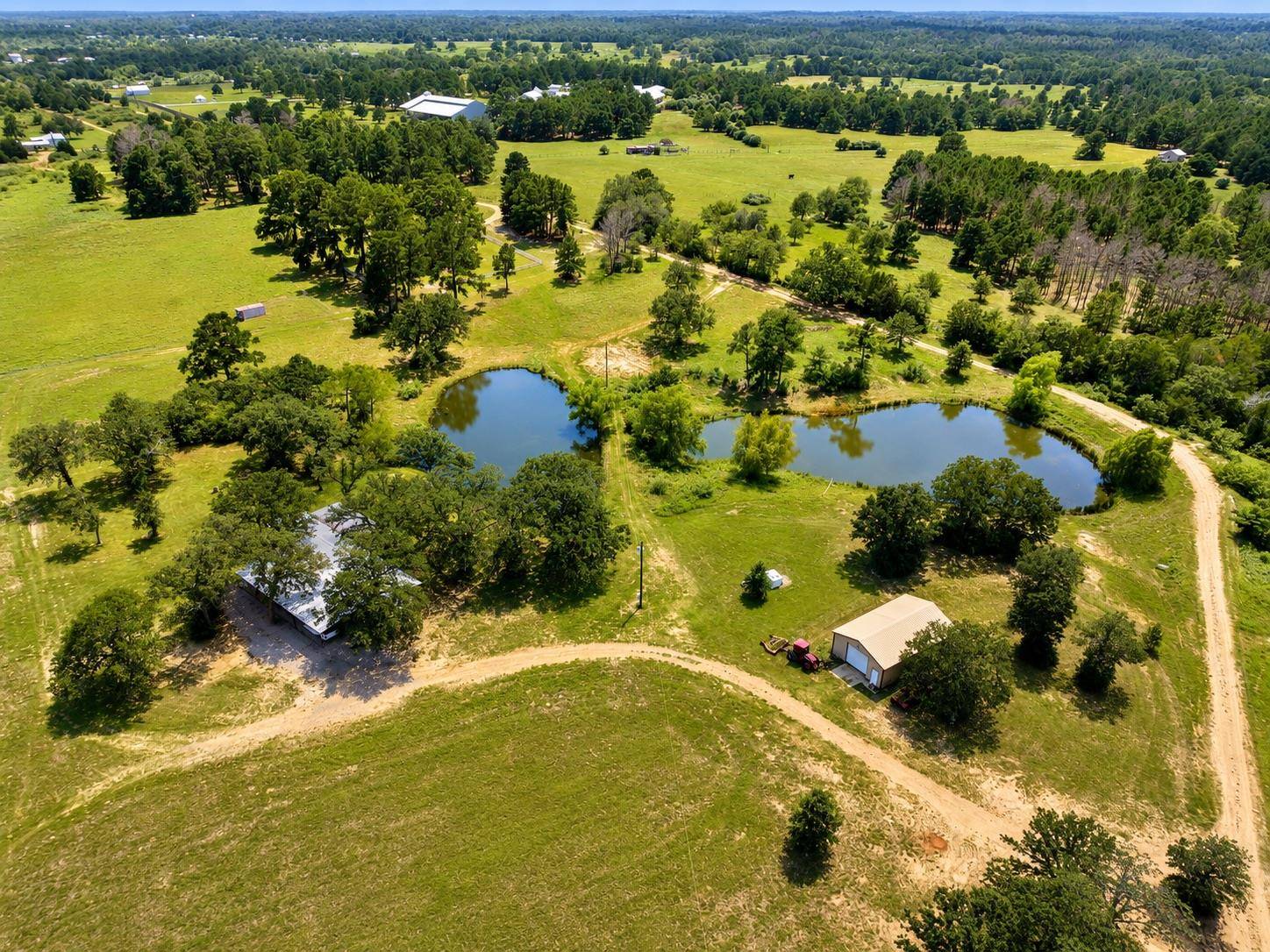 318 Grey Wolf LN, Bastrop, TX 78602