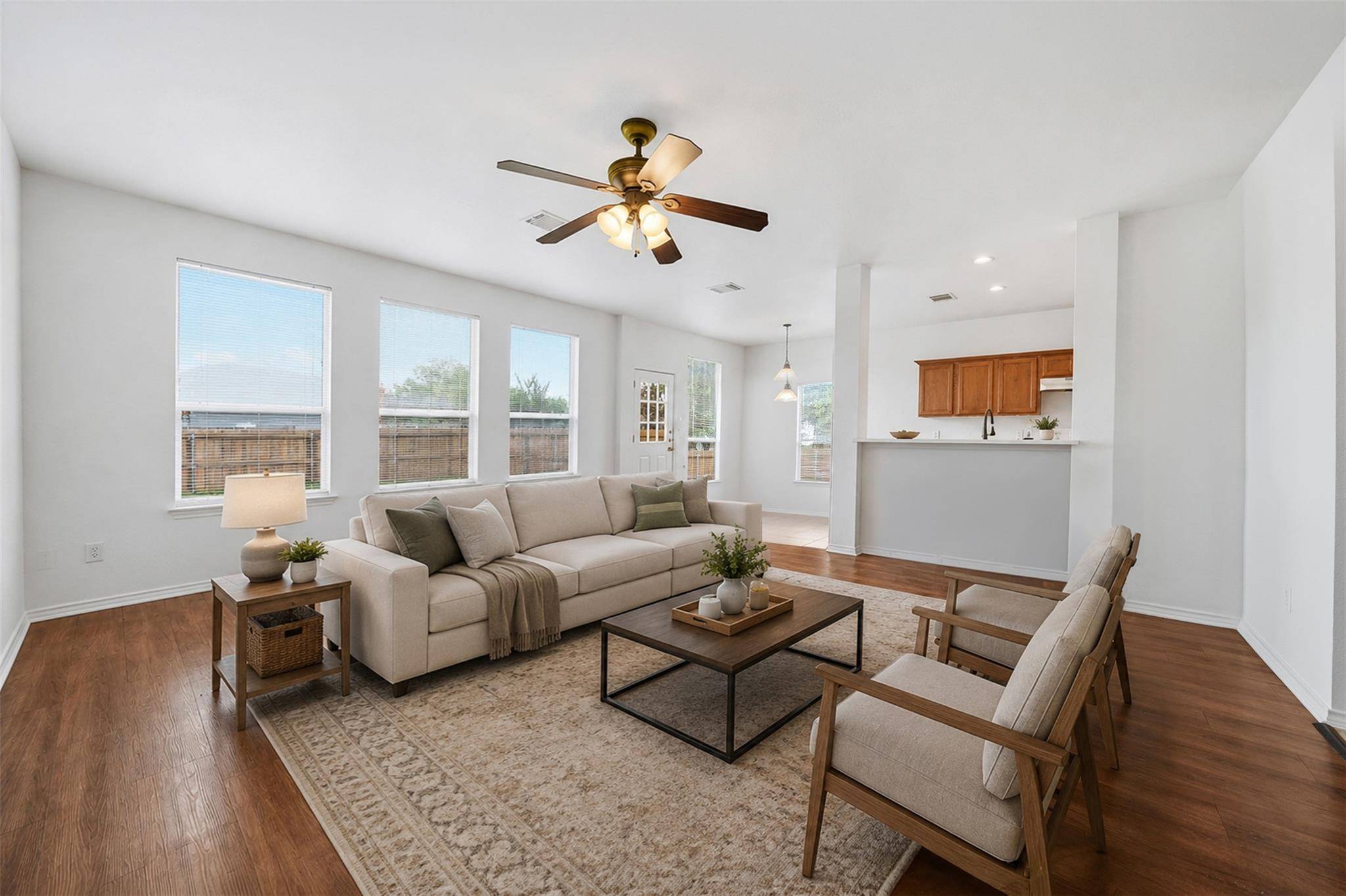 118 Invierno ST, Kyle, TX 78640