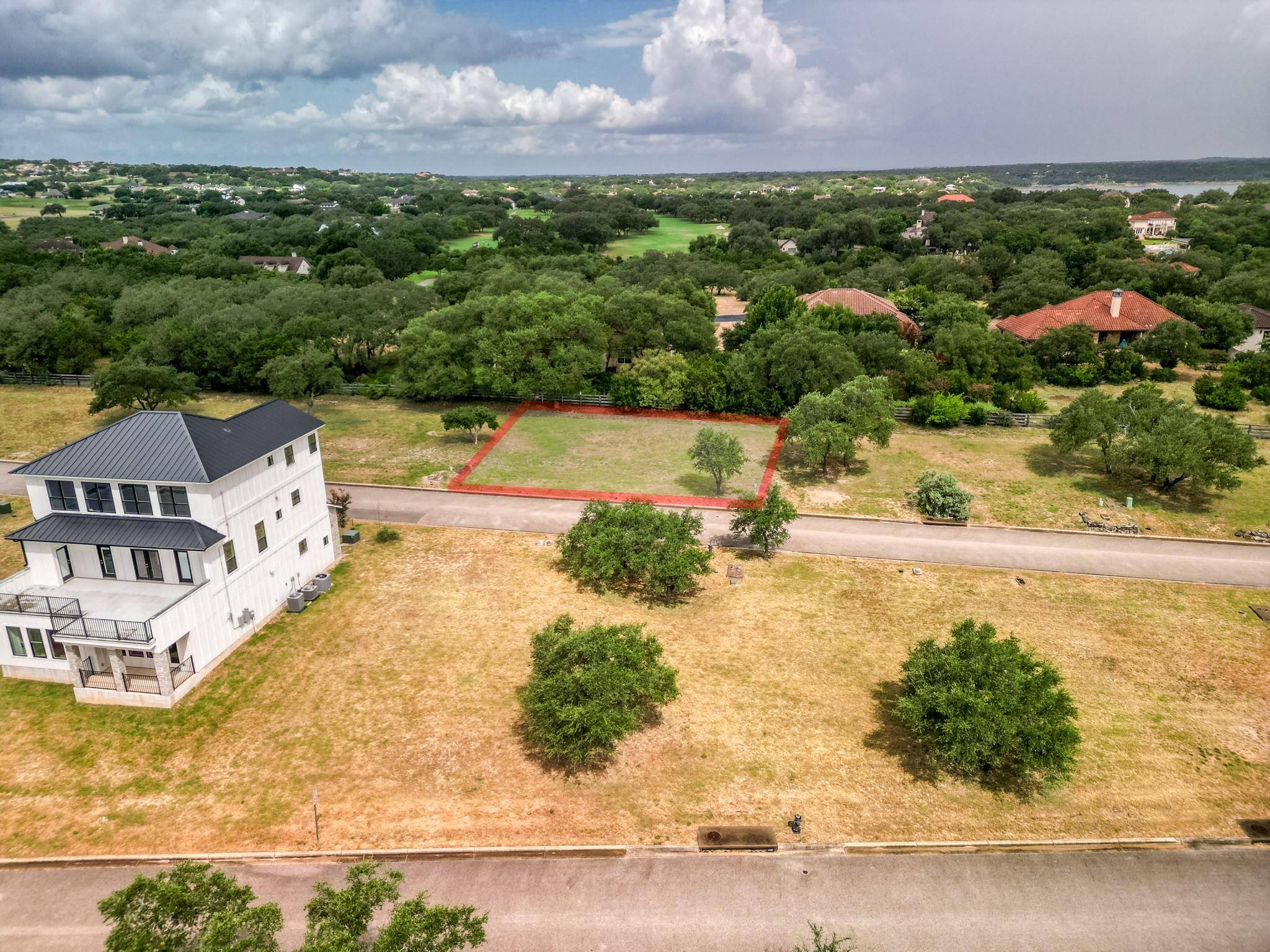 2424 Bruin DR #33, Spicewood, TX 78669