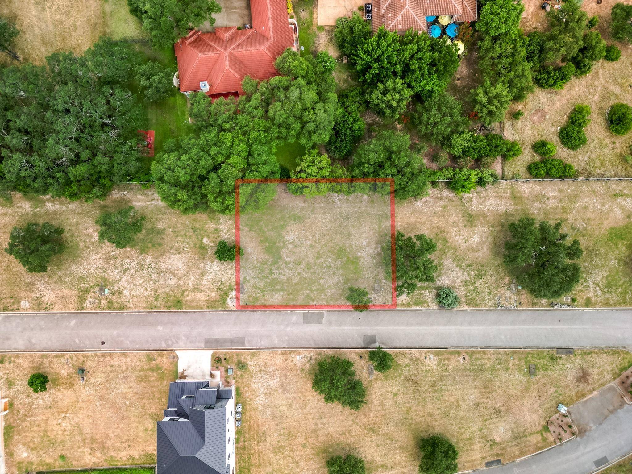 2424 Bruin DR #33, Spicewood, TX 78669