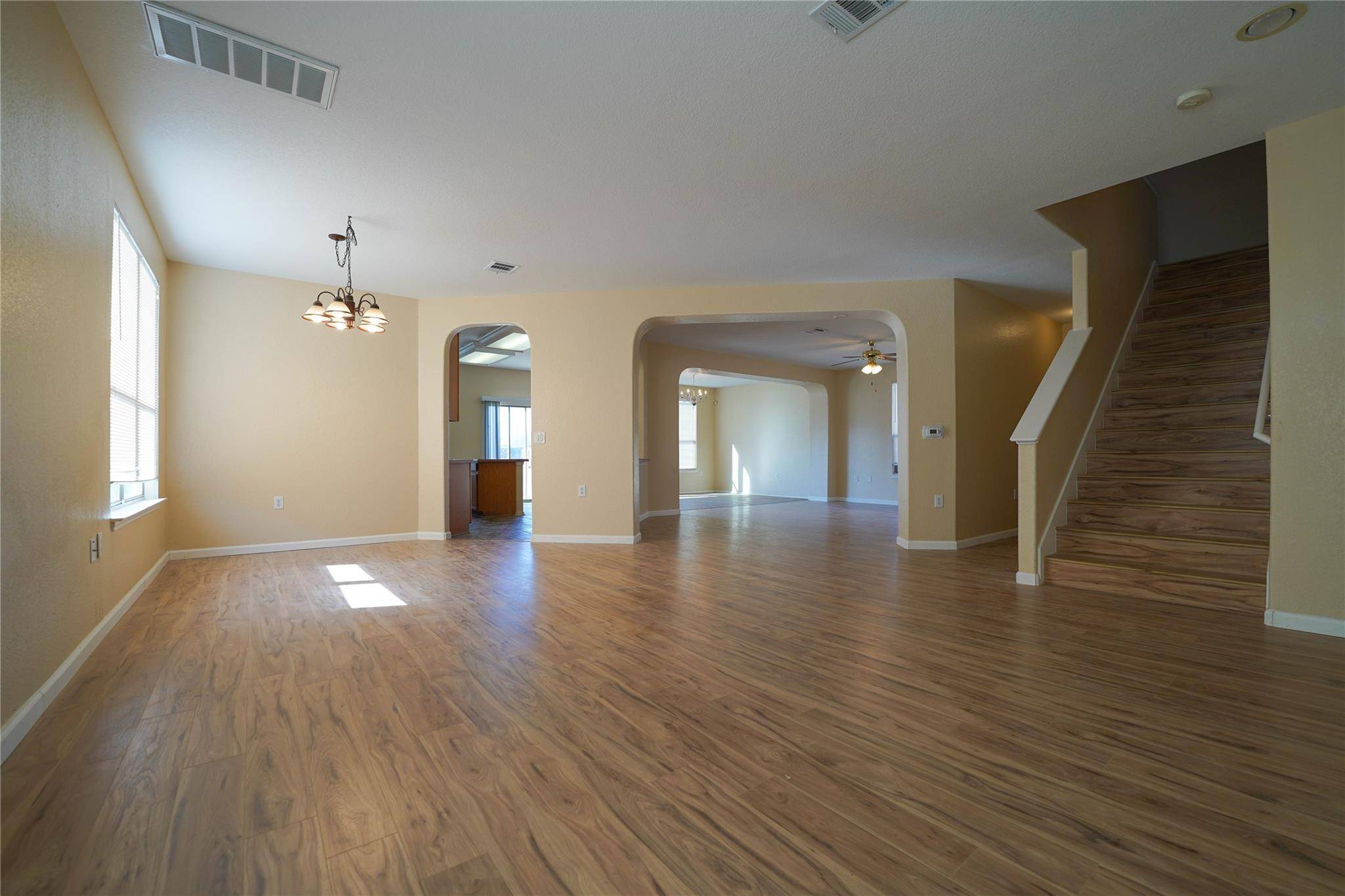 5520 Alomar CV, Del Valle, TX 78617