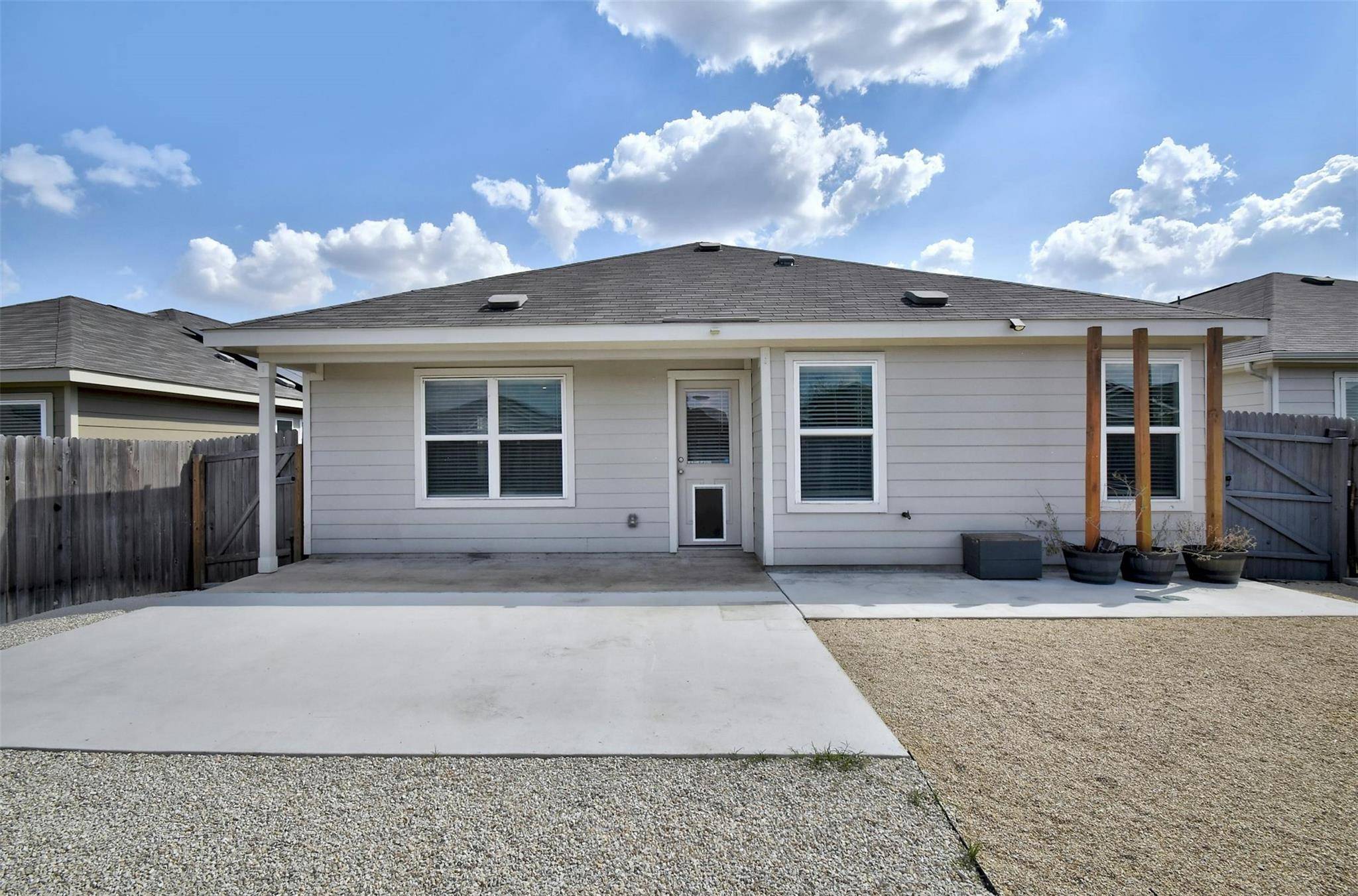 2060 Meadow Pipit DR, New Braunfels, TX 78130