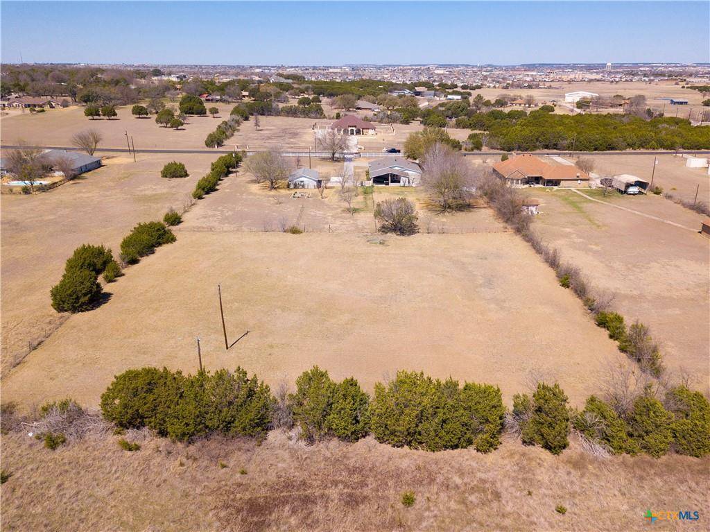 1011 Llewellyn LN, Killeen, TX 76542