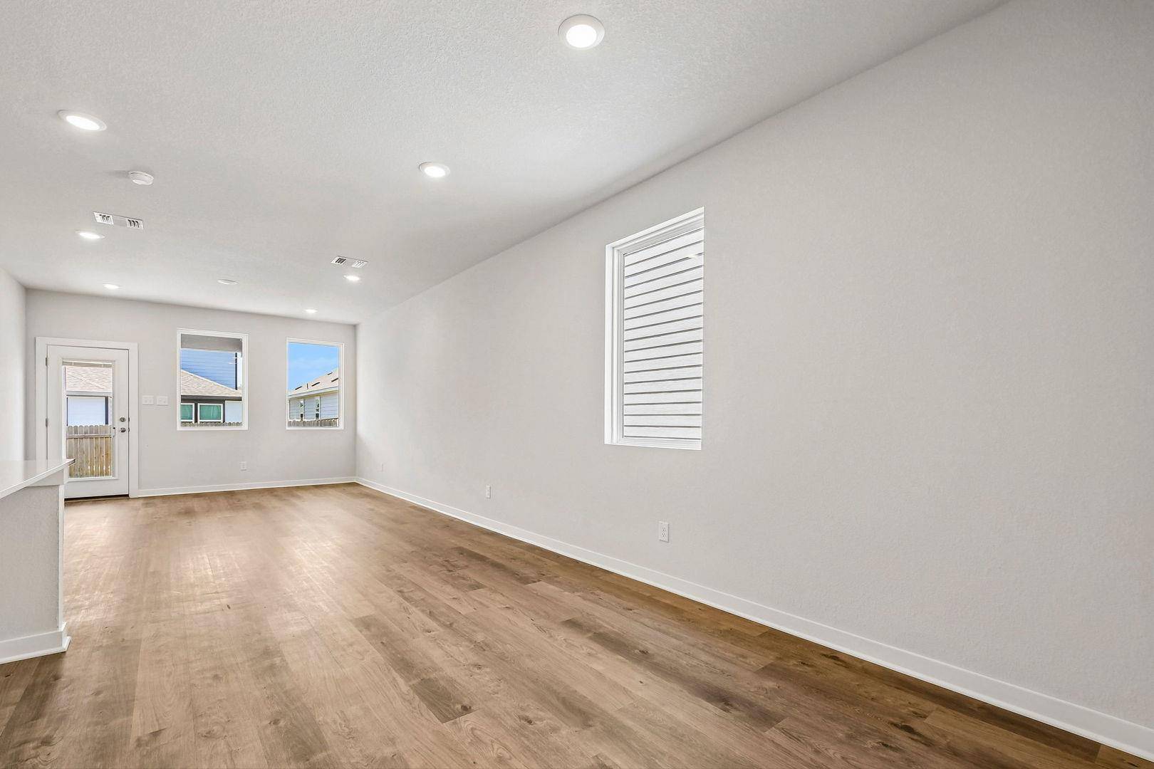 217 Firefox WAY, Jarrell, TX 76537