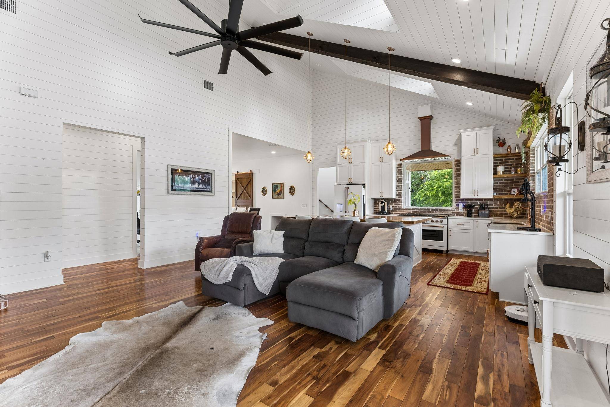 143 W Tanglebriar CT, Bastrop, TX 78602