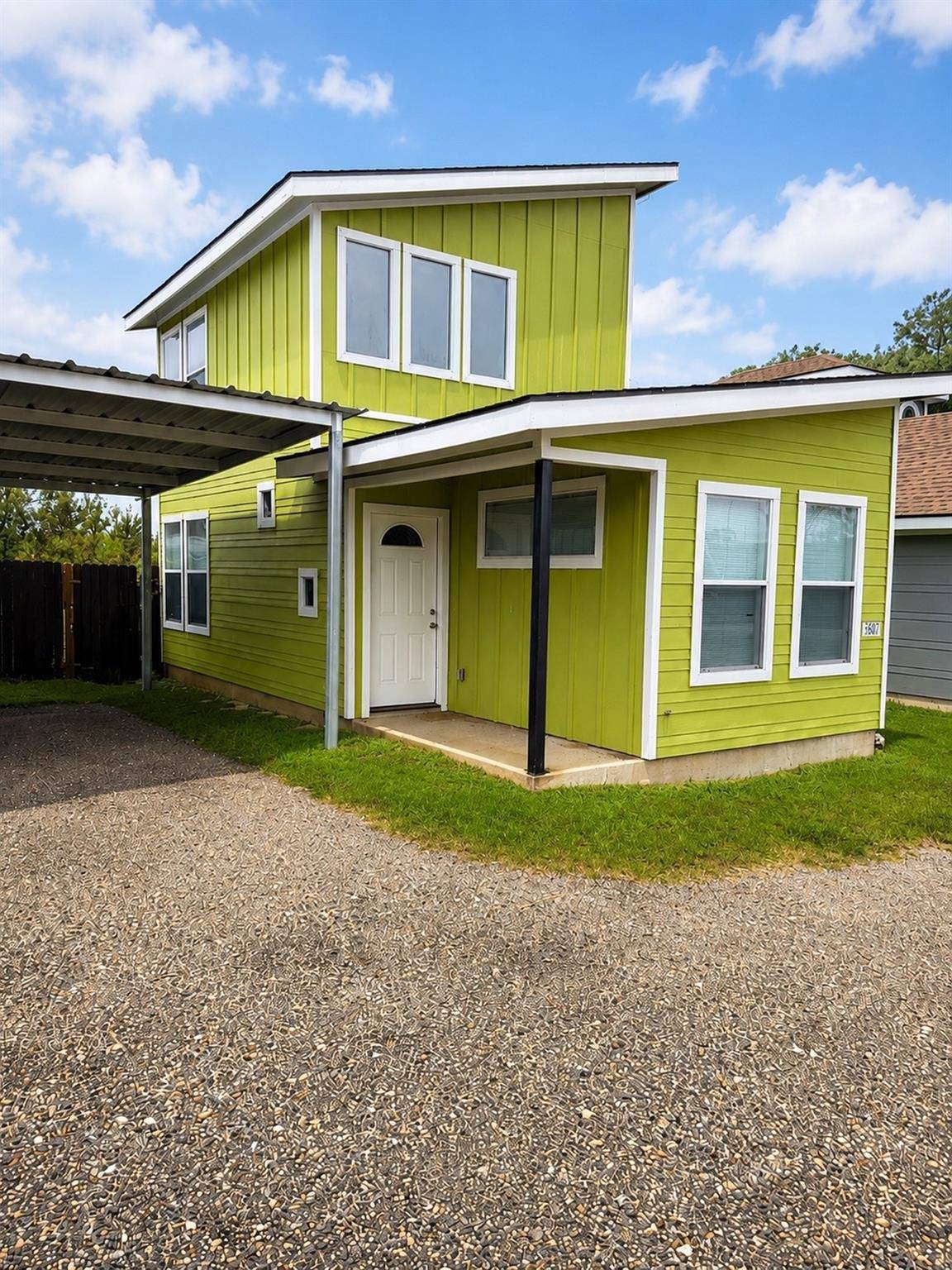 160 Pope BND S #D, Cedar Creek, TX 78612