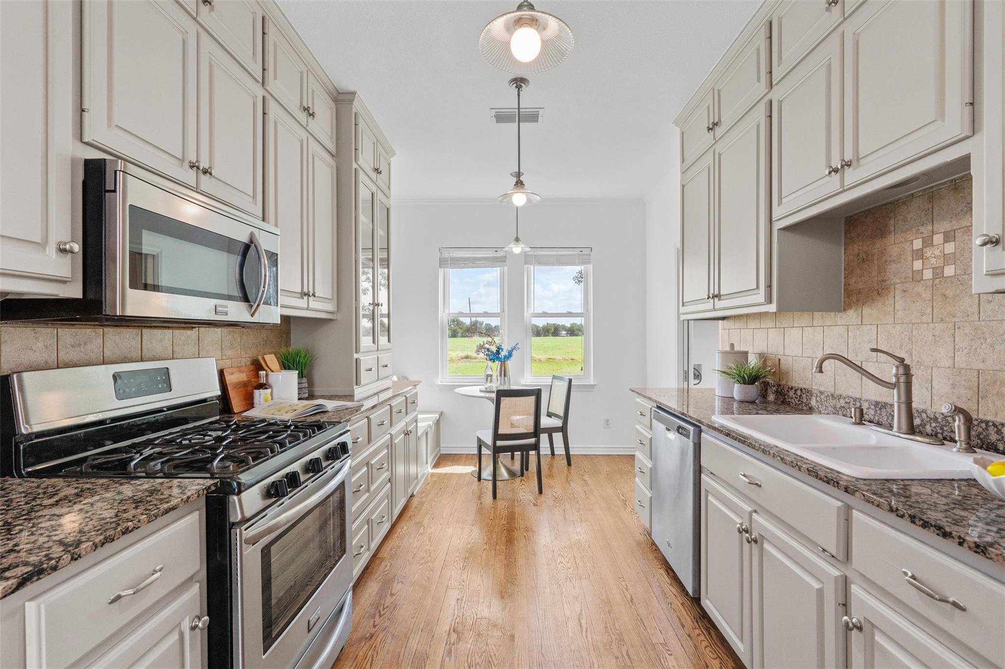 768 Upper Elgin River RD, Elgin, TX 78621