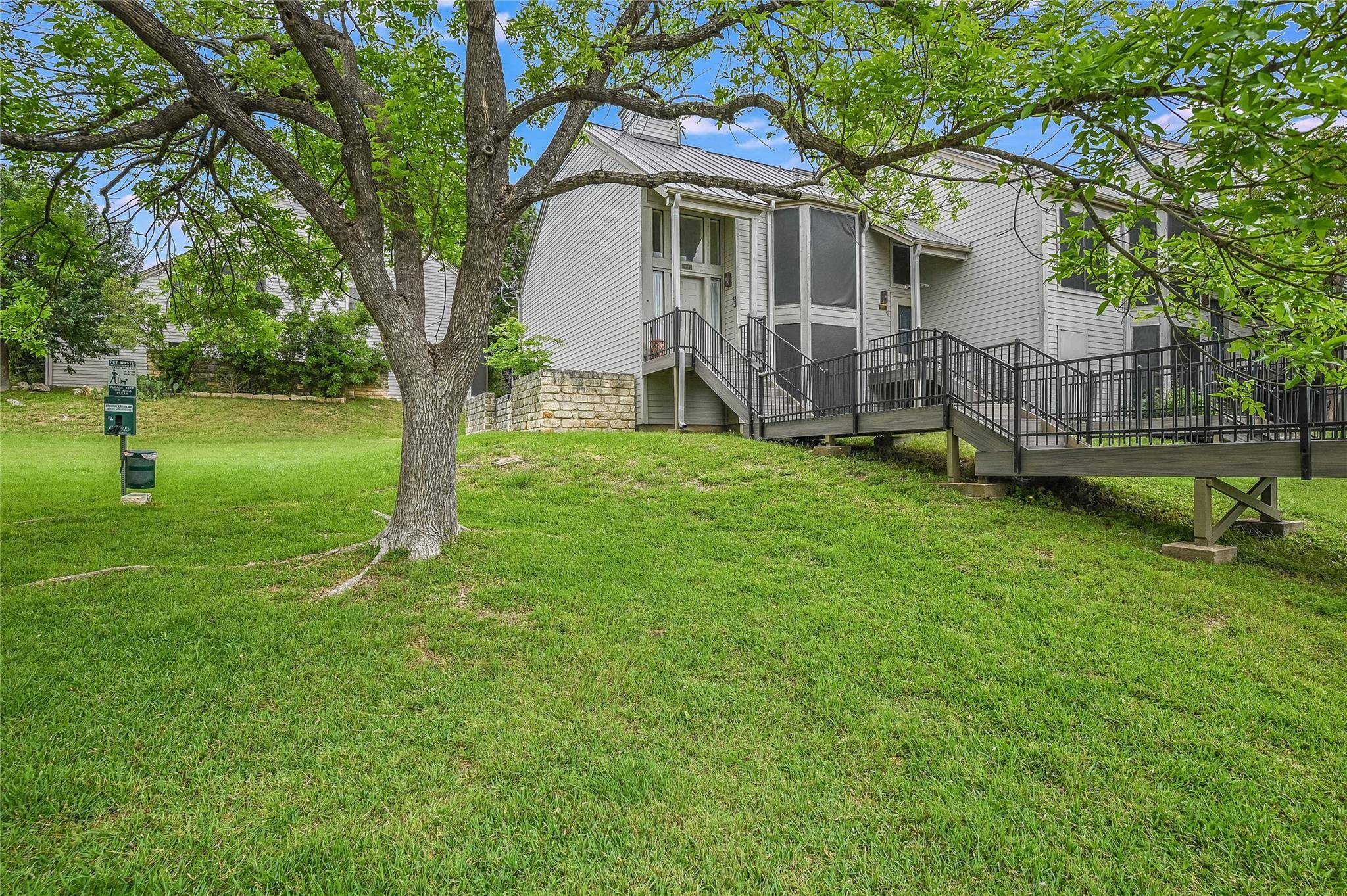 199 World Of Tennis SQ, Lakeway, TX 78738