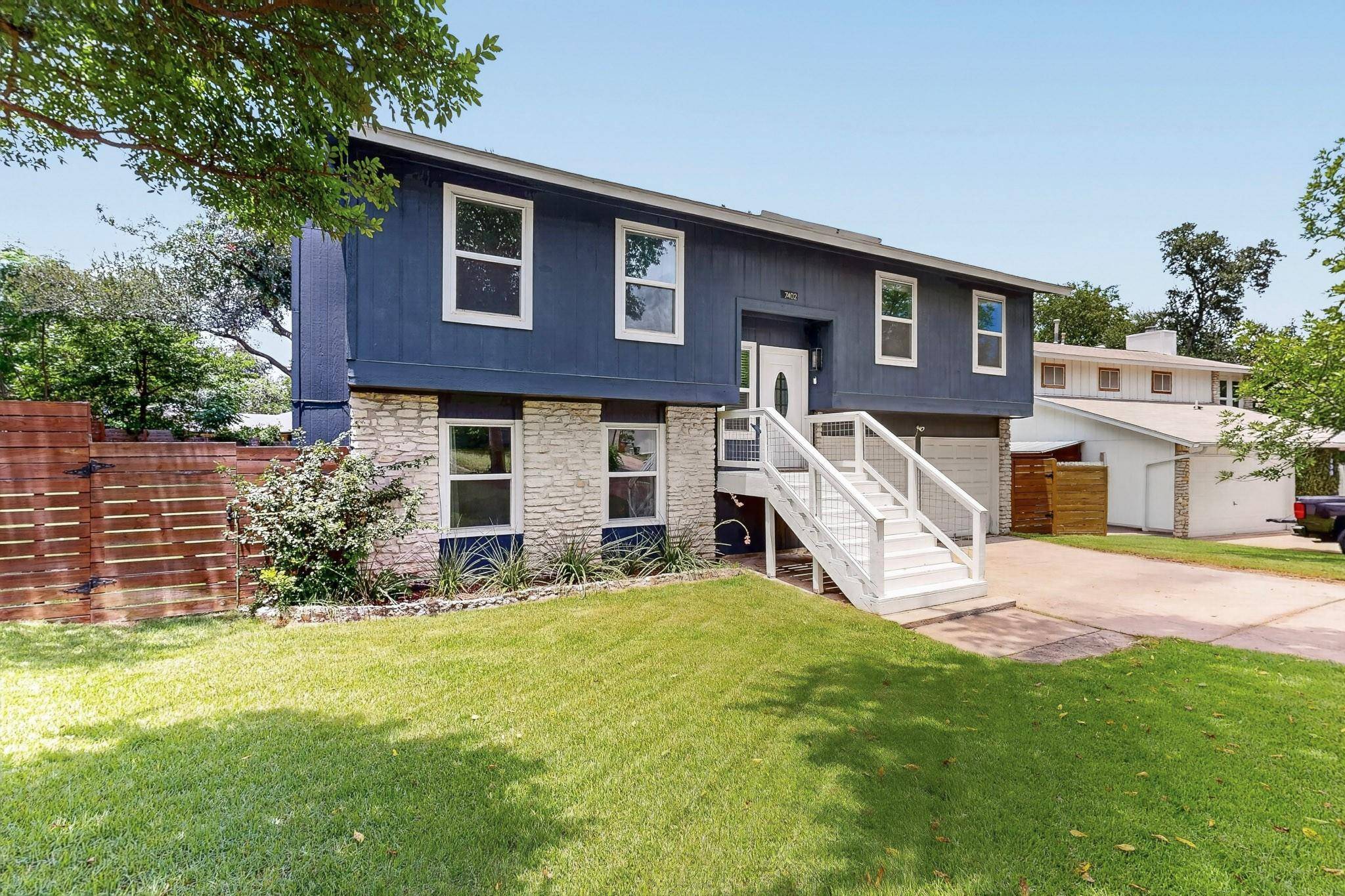 7402 Gaines Mill LN, Austin, TX 78745